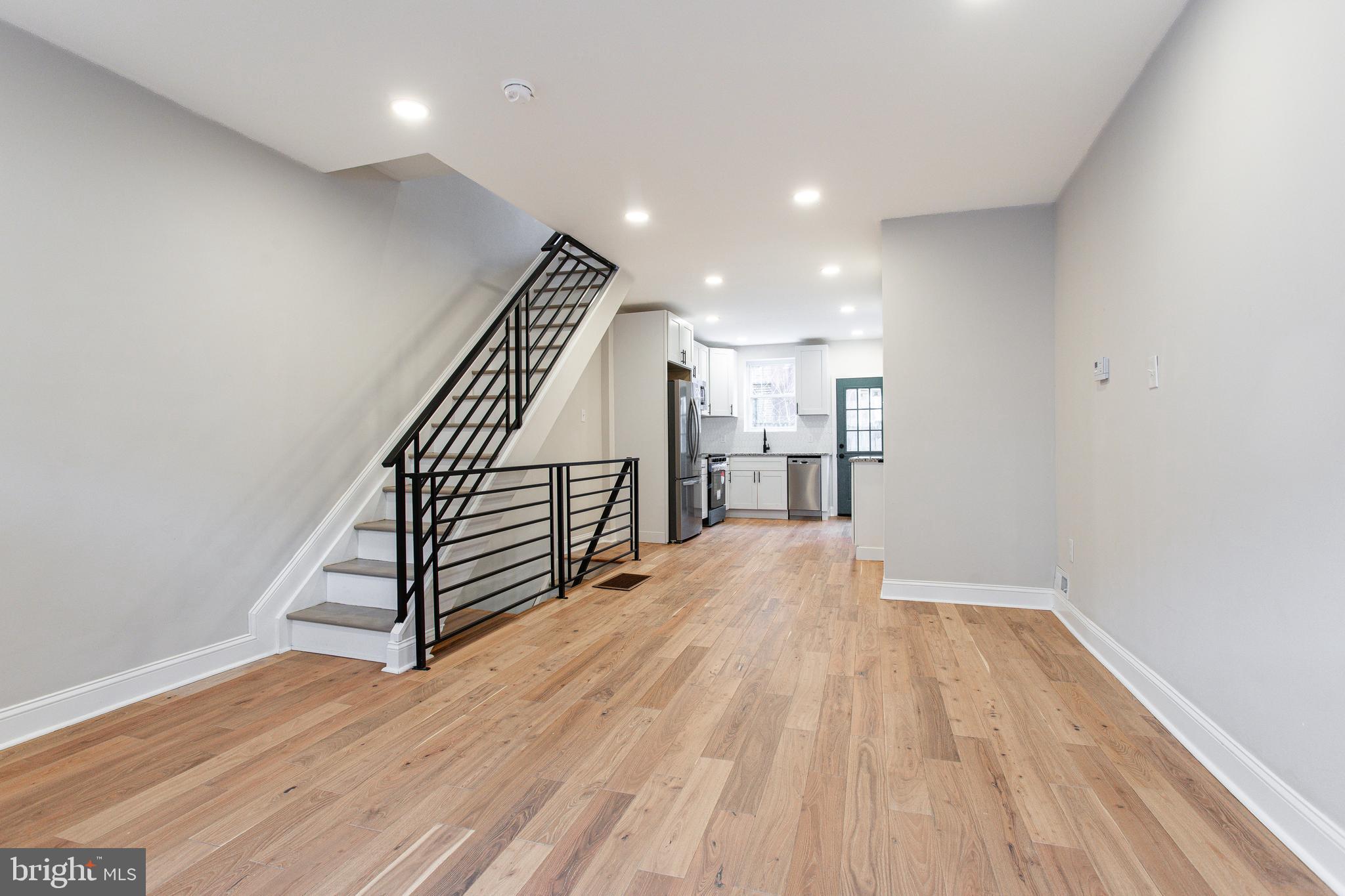 POINT BREEZE - Residential