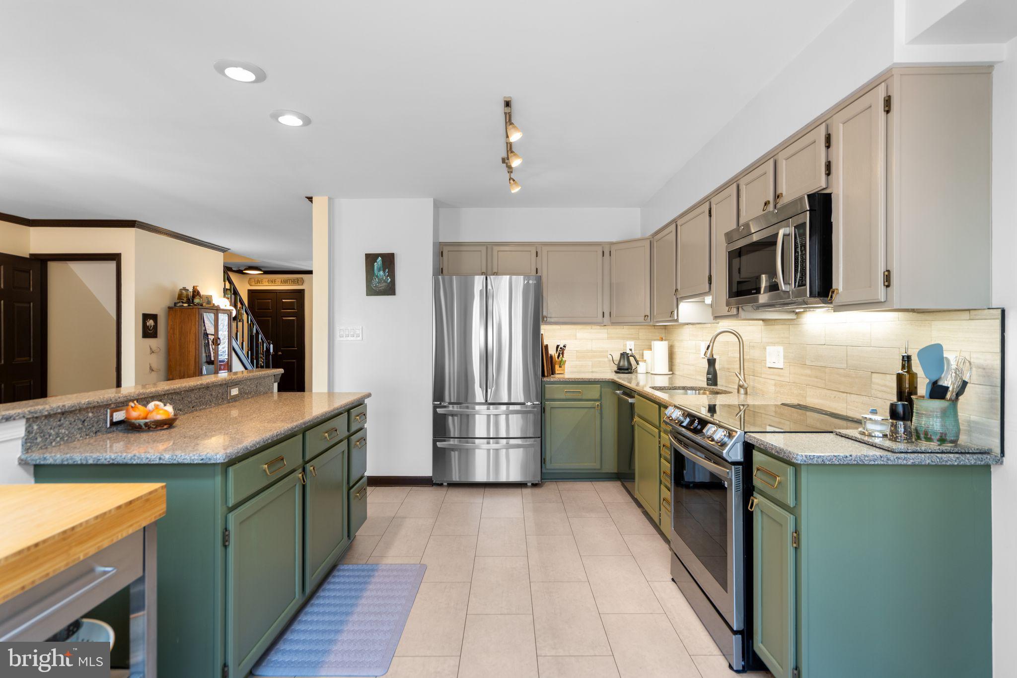 SOMERSET AT SOUTH RUN - Residential