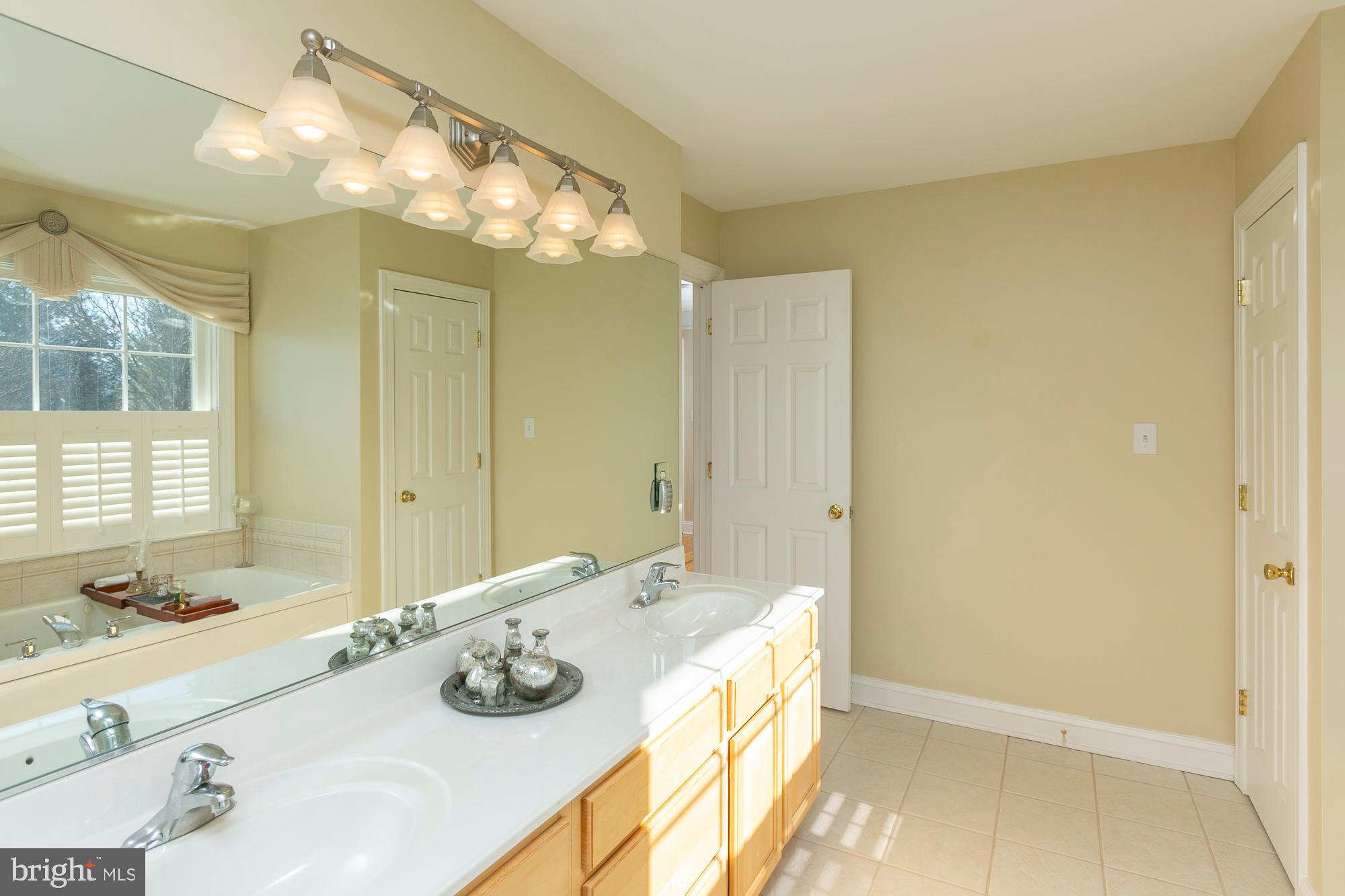 EASTLAND - Residential