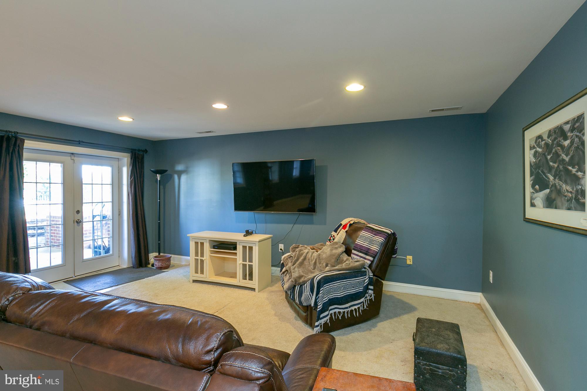 EASTLAND - Residential