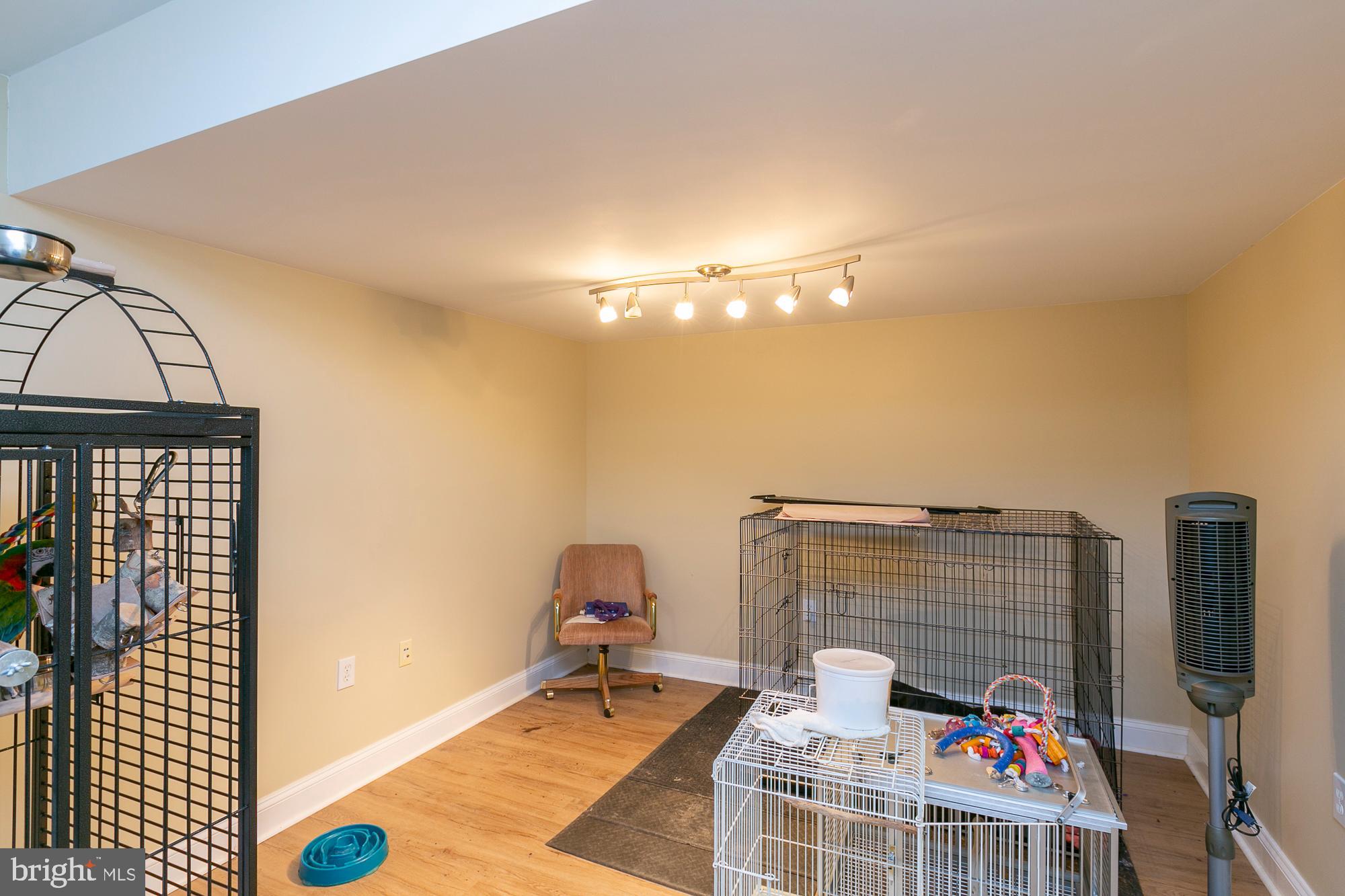 EASTLAND - Residential