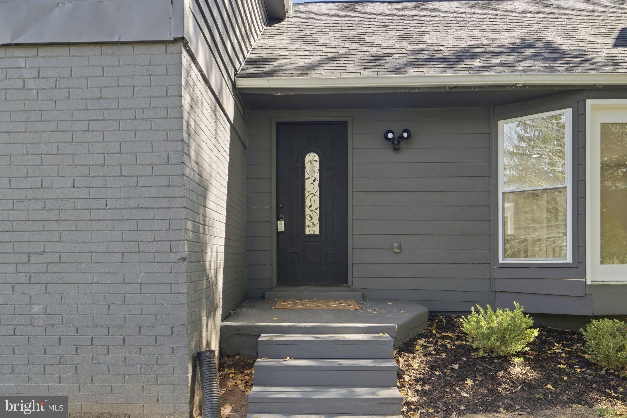 717 KENTLAND DRIVE