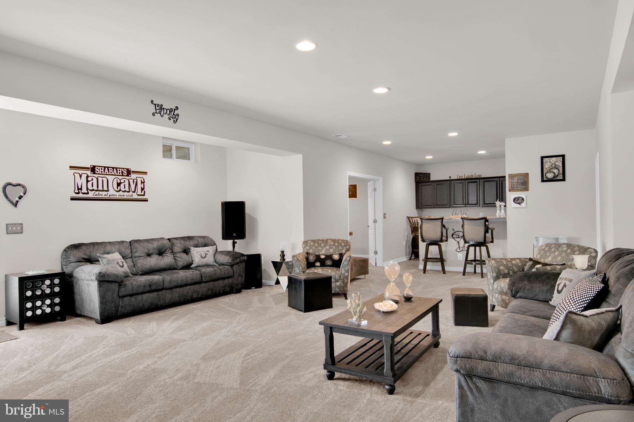 POPLAR MANOR ESTATES - Residential