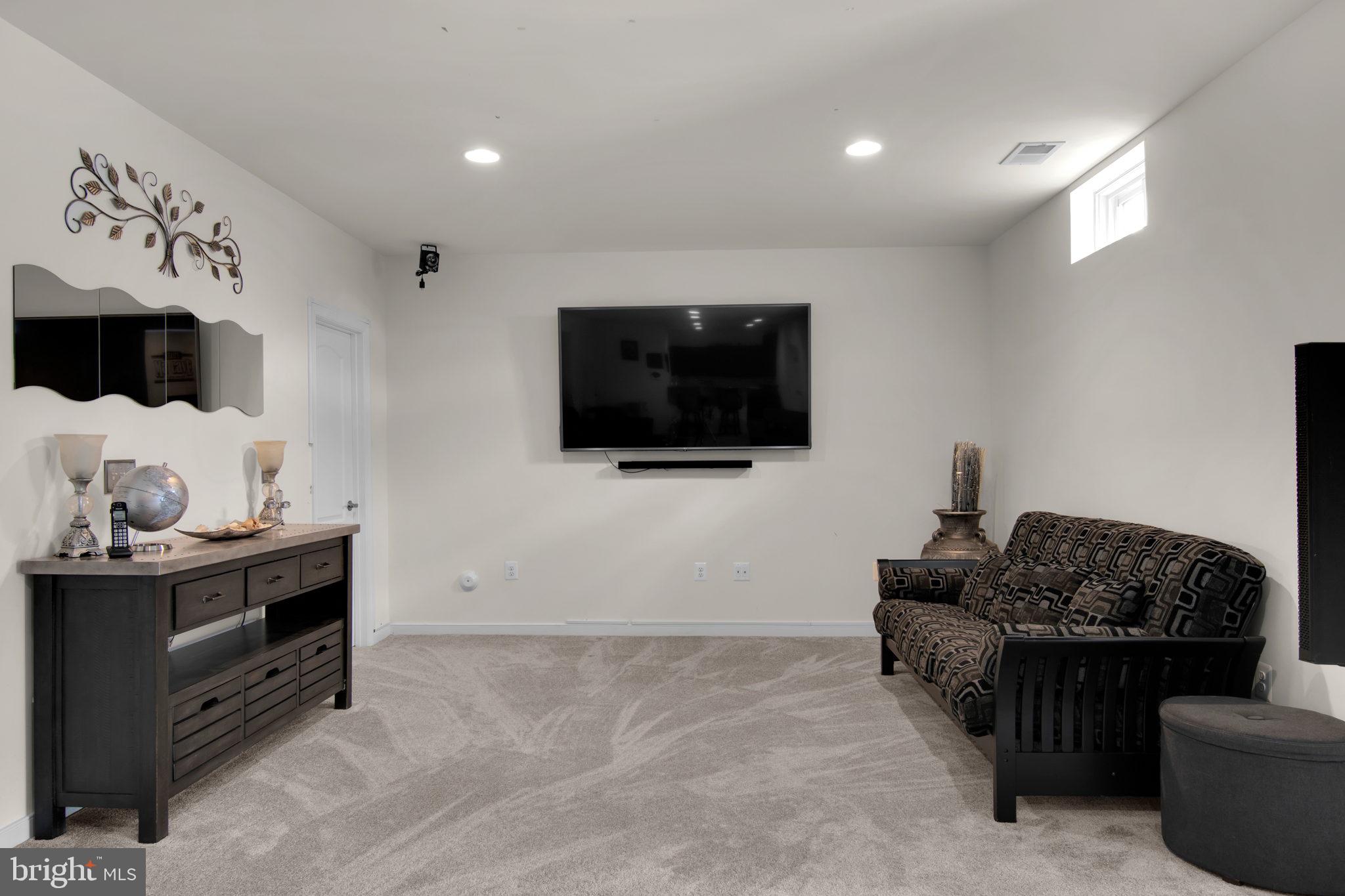 POPLAR MANOR ESTATES - Residential