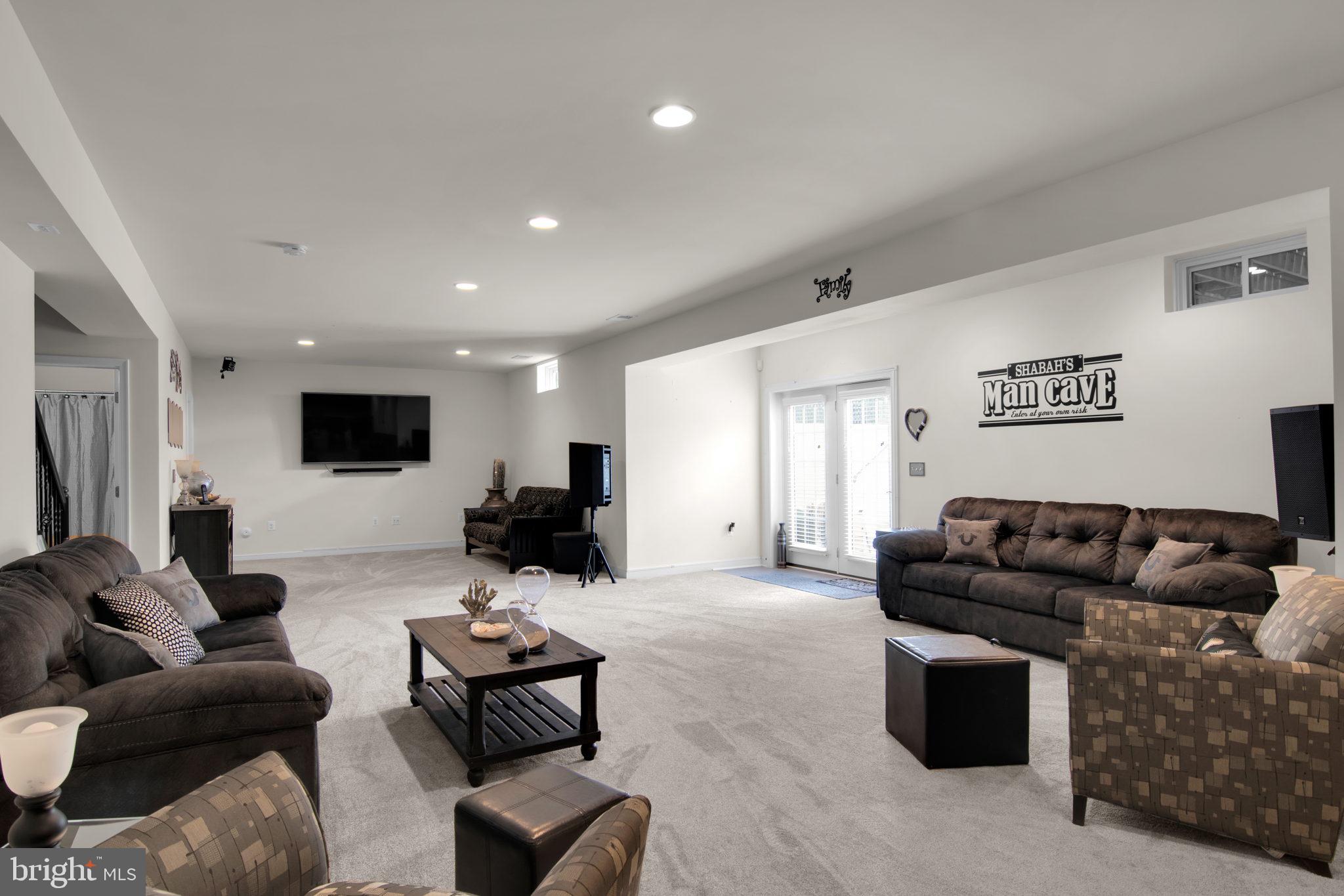 POPLAR MANOR ESTATES - Residential