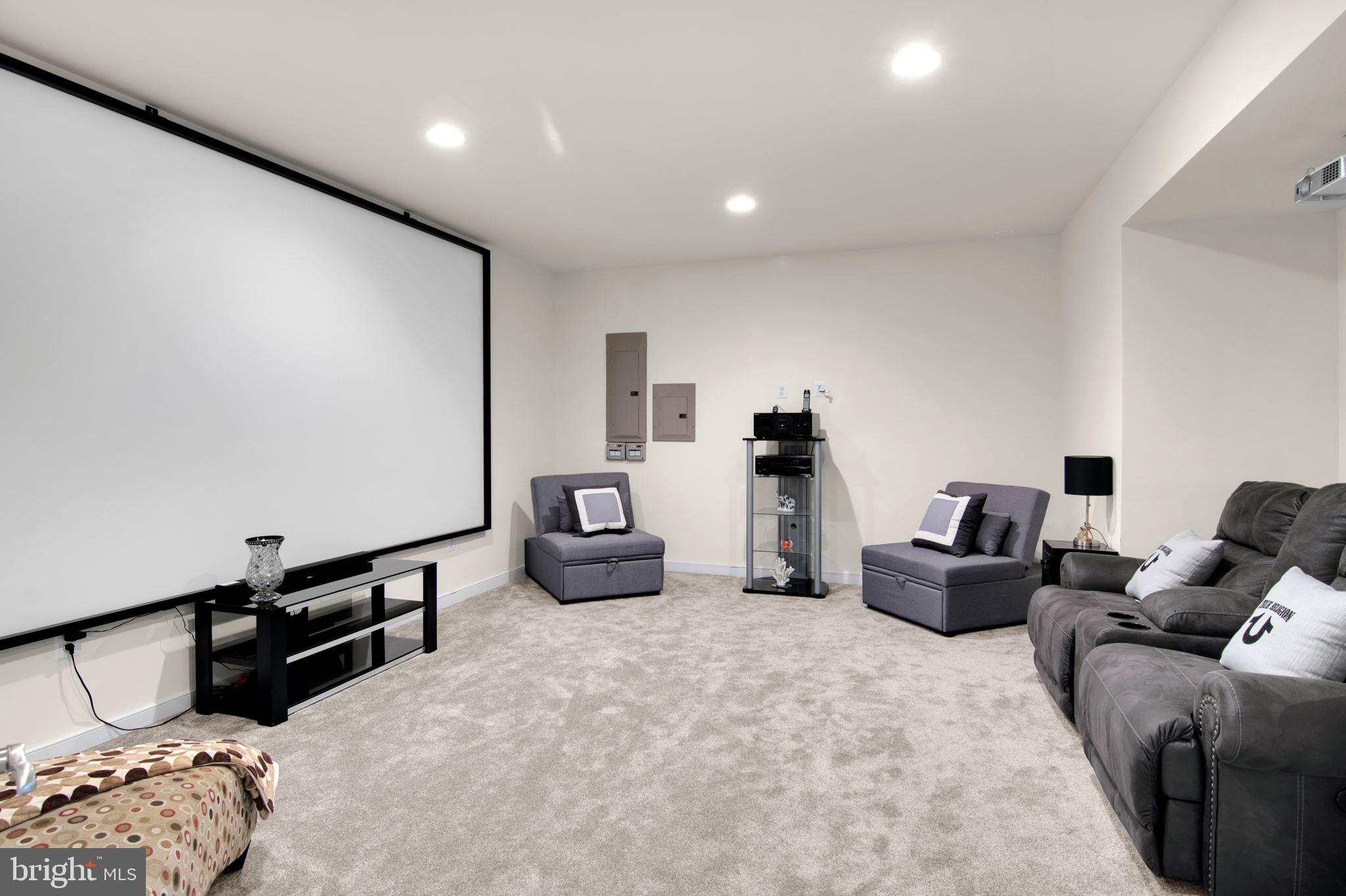 POPLAR MANOR ESTATES - Residential