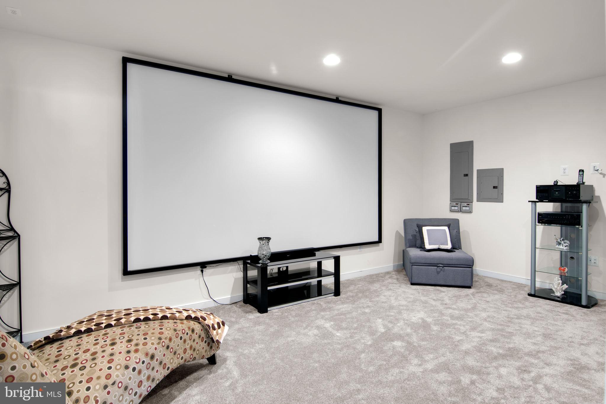 POPLAR MANOR ESTATES - Residential