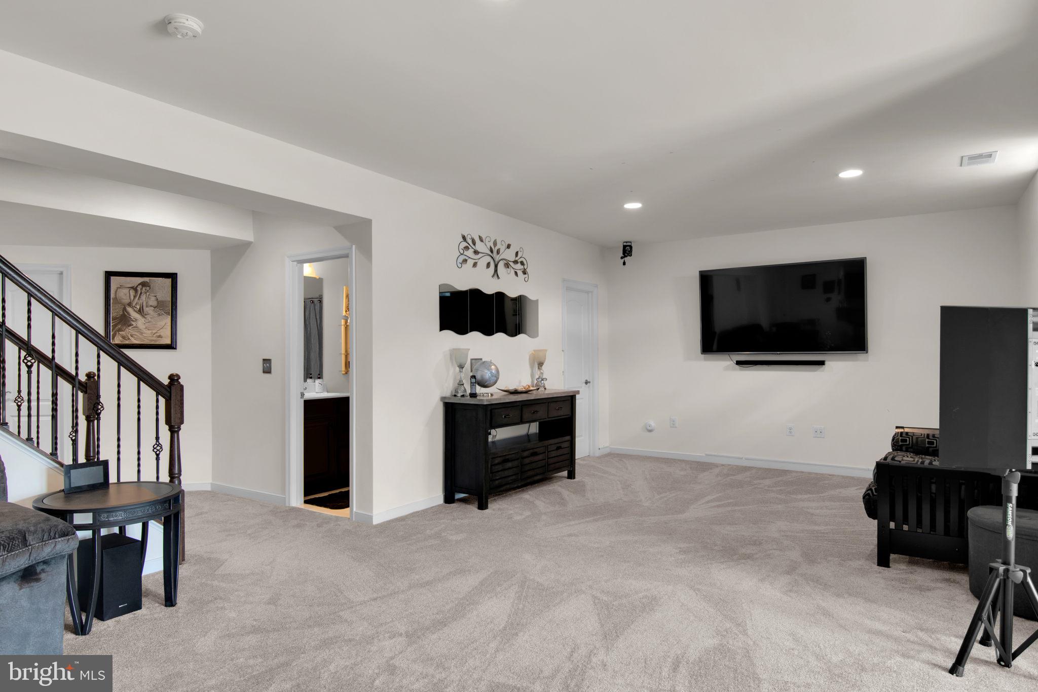 POPLAR MANOR ESTATES - Residential