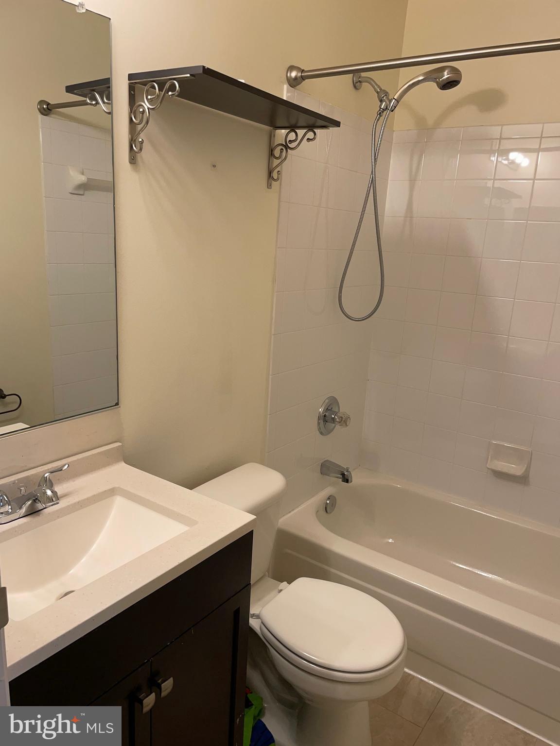 VILLAGE OF LONG REACH - Residential Lease