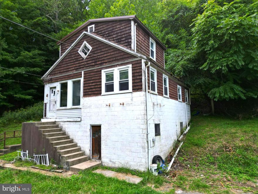 This 3-bedroom, 1-bath home offers a fantastic opportunity for the handy person or savvy investor ready to roll up their sleeves and unlock its full potential. Nestled conveniently right off the main road, this property enjoys easy access while still providing a sense of convenience being close to town. Spanning over an acre of land, the property provides ample space for gardening, outdoor activities, or even potential future expansions. The home features a classic layout just waiting for a creative touch. While it’s in need of some TLC, this residence boasts great bones and the promise of future charm. With a bit of vision and effort, you can transform this space into a true gem. Ideal for those looking to invest in their next project or create a custom living space that reflects their personal style. Don’t miss out on the chance to rejuvenate this property and reap the rewards of your hard work!