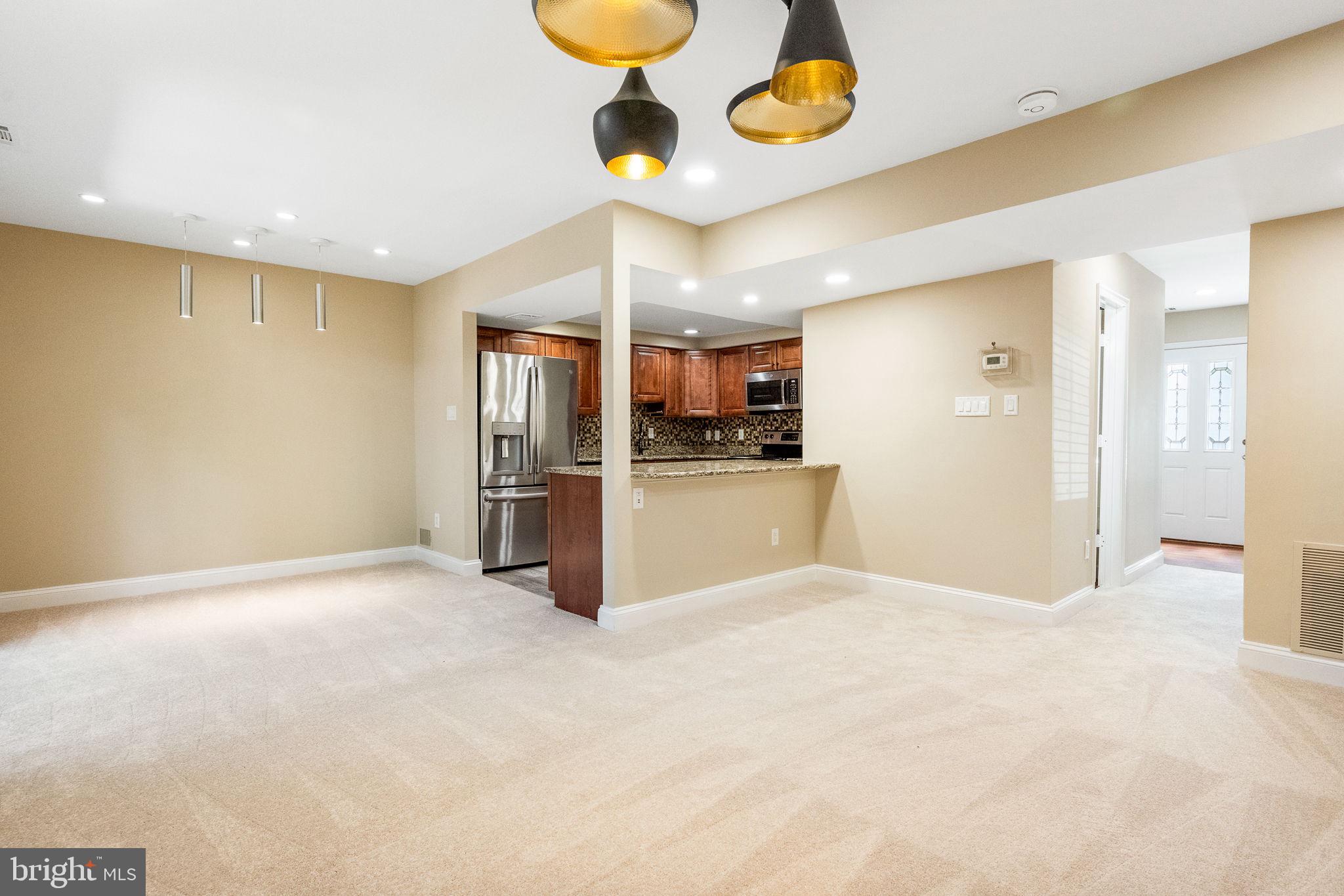 SUGARLAND RUN - Residential