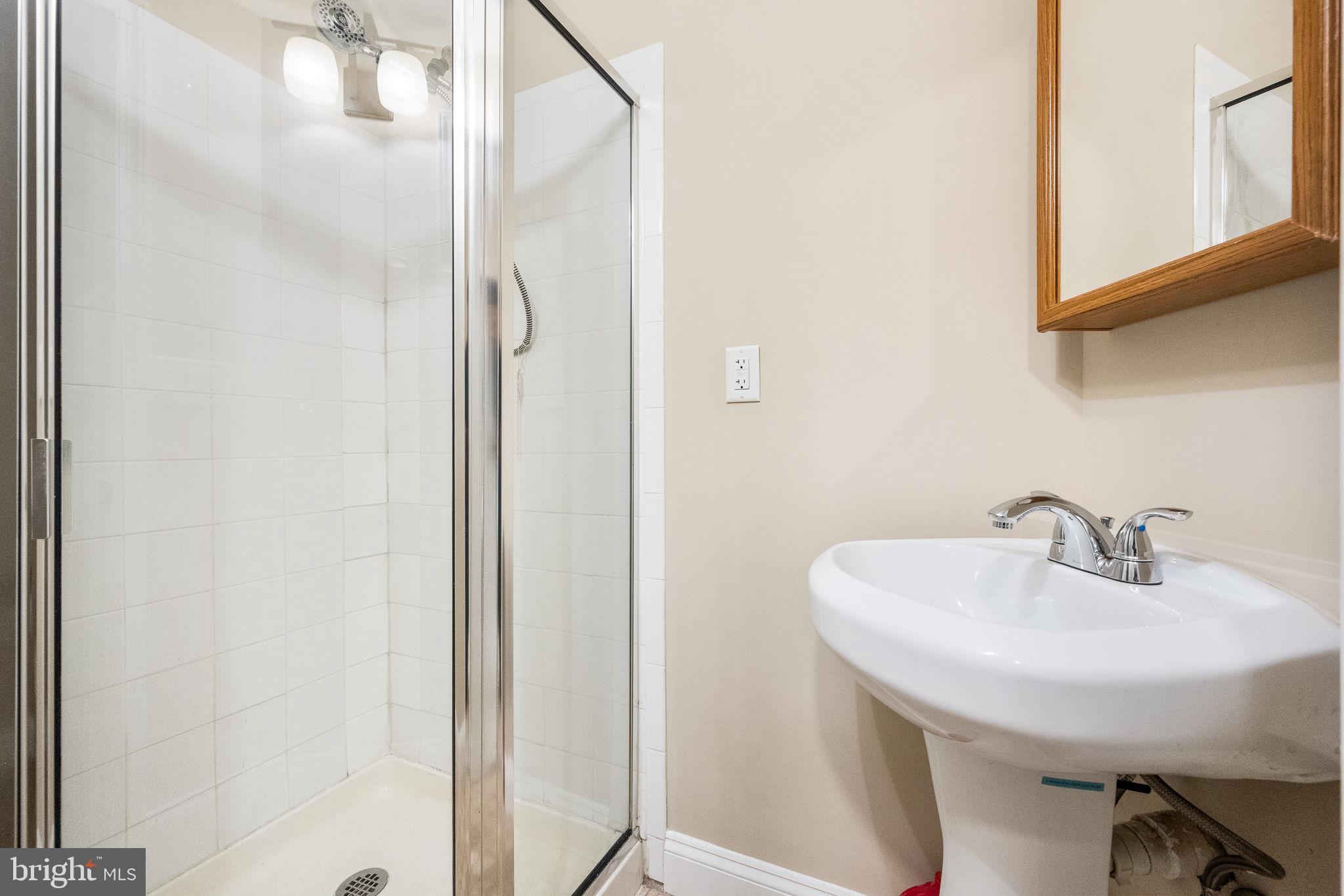 SUGARLAND RUN - Residential