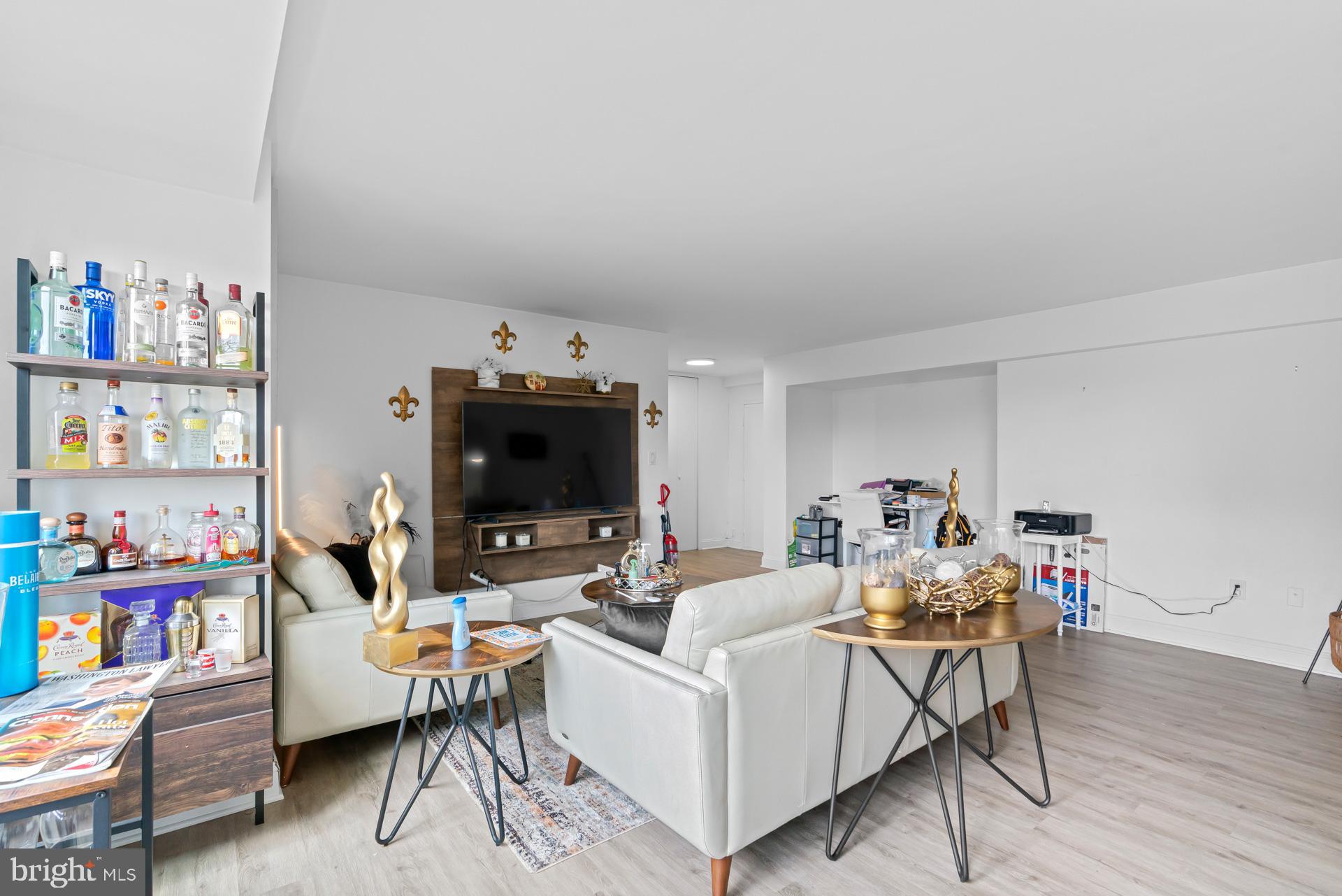 5410 CONNECTICUT AVENUE NW 817