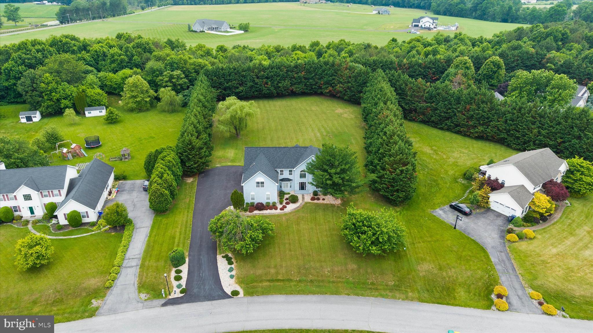 203 DEERFIELD DRIVE