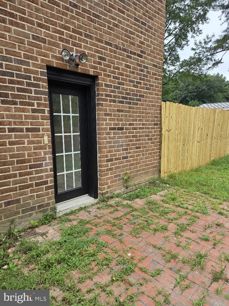 Beautifully renovated 2-bedroom, 1-bathroom lower-level apartment now available for lease — with all utilities included (electric, water, and gas)! This private apartment features its own separate driveway on the right side of the home and a private entrance. It also features a fenced off yard for extended space and privacy.
The kitchen is fully equipped with a refrigerator, stove, dishwasher, and microwave, and there's a dedicated space for dining or a home office to fit your lifestyle. There’s also a separate area perfect for a dining space or home office. The living area includes a charming decorative fireplace (not for use) with a beautifully painted mantle, adding character and warmth to the space.
A washer and dryer are included for your convenience.
This apartment offers a quiet setting with easy access to local amenities, making it a great option for someone seeking comfort and privacy in a convenient location. Available now!! PLEASE REVIEW RENTAL GUIDELINES AND MAKE SURE YOU MEET ALL OF THE QUALIFICATIONS BEFORE REQUESTING A SHOWING.