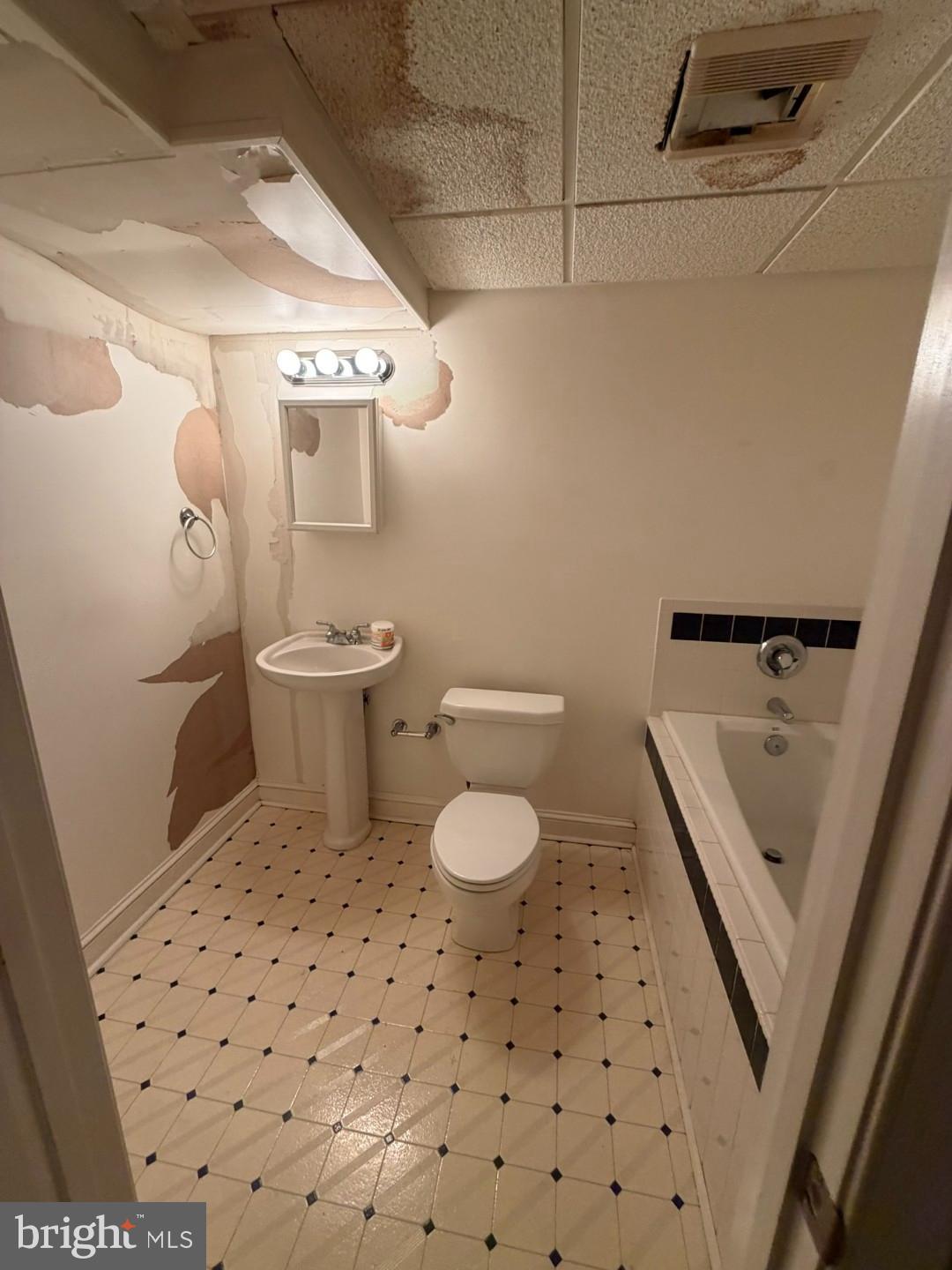 SHARONDALE EAST - Residential