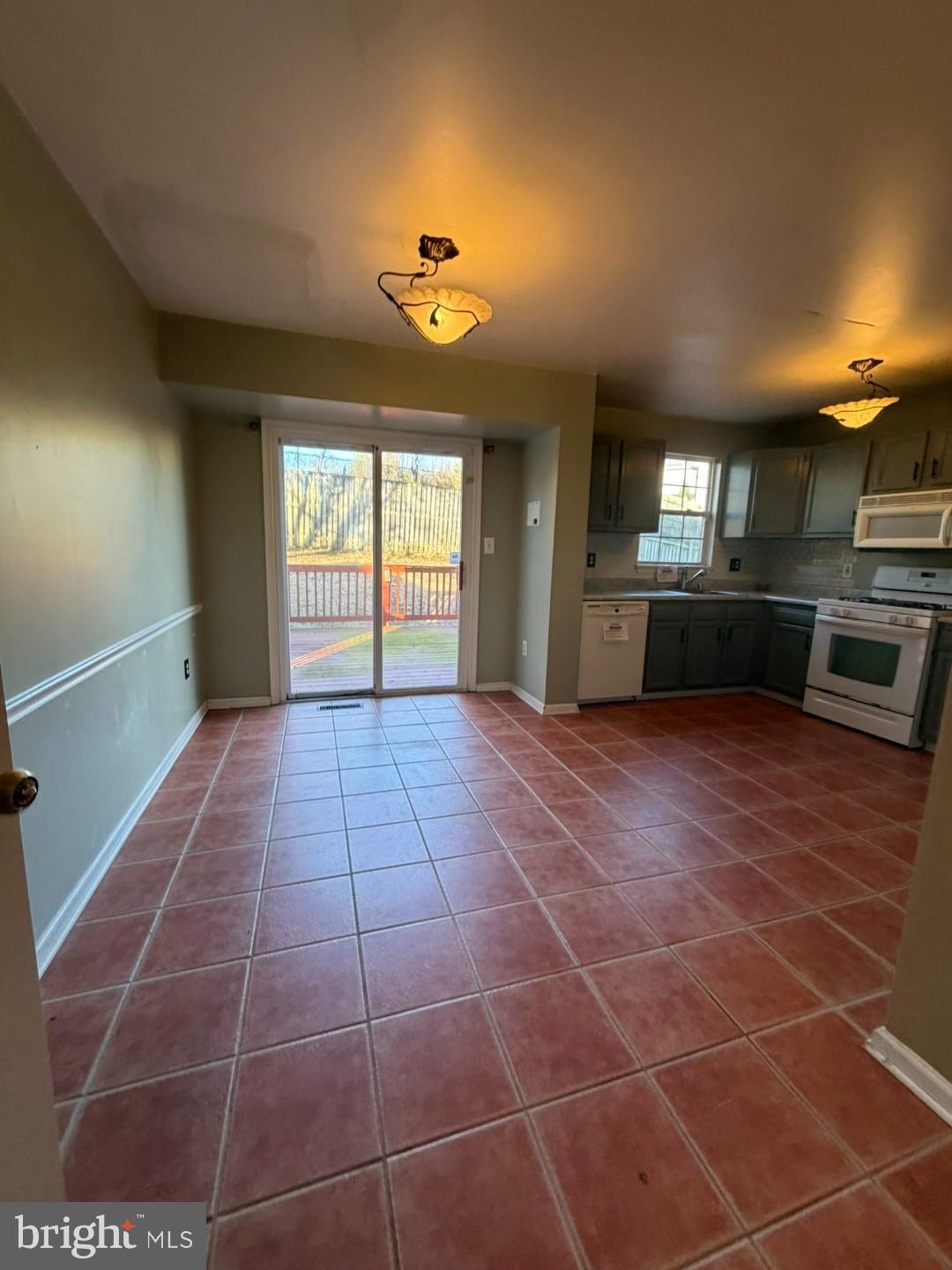 SHARONDALE EAST - Residential