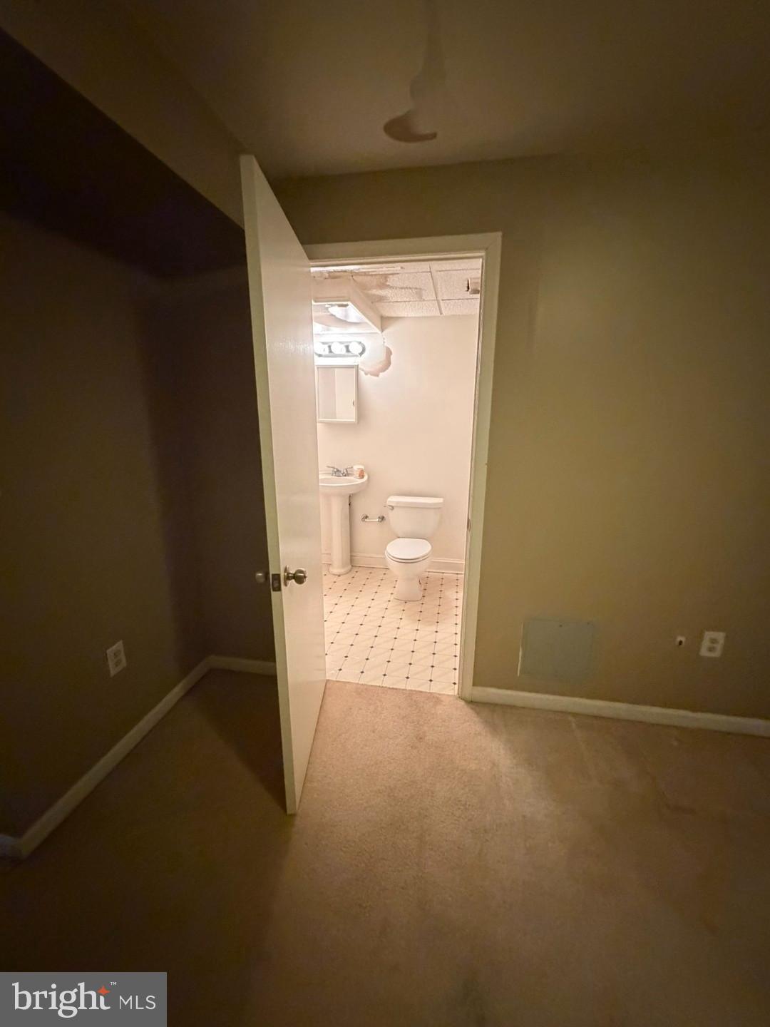 SHARONDALE EAST - Residential