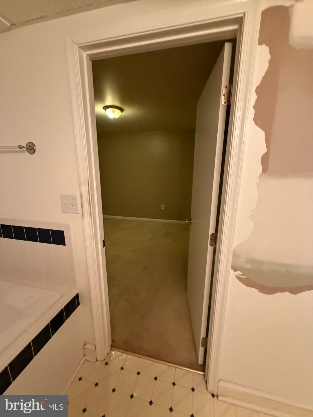 SHARONDALE EAST - Residential