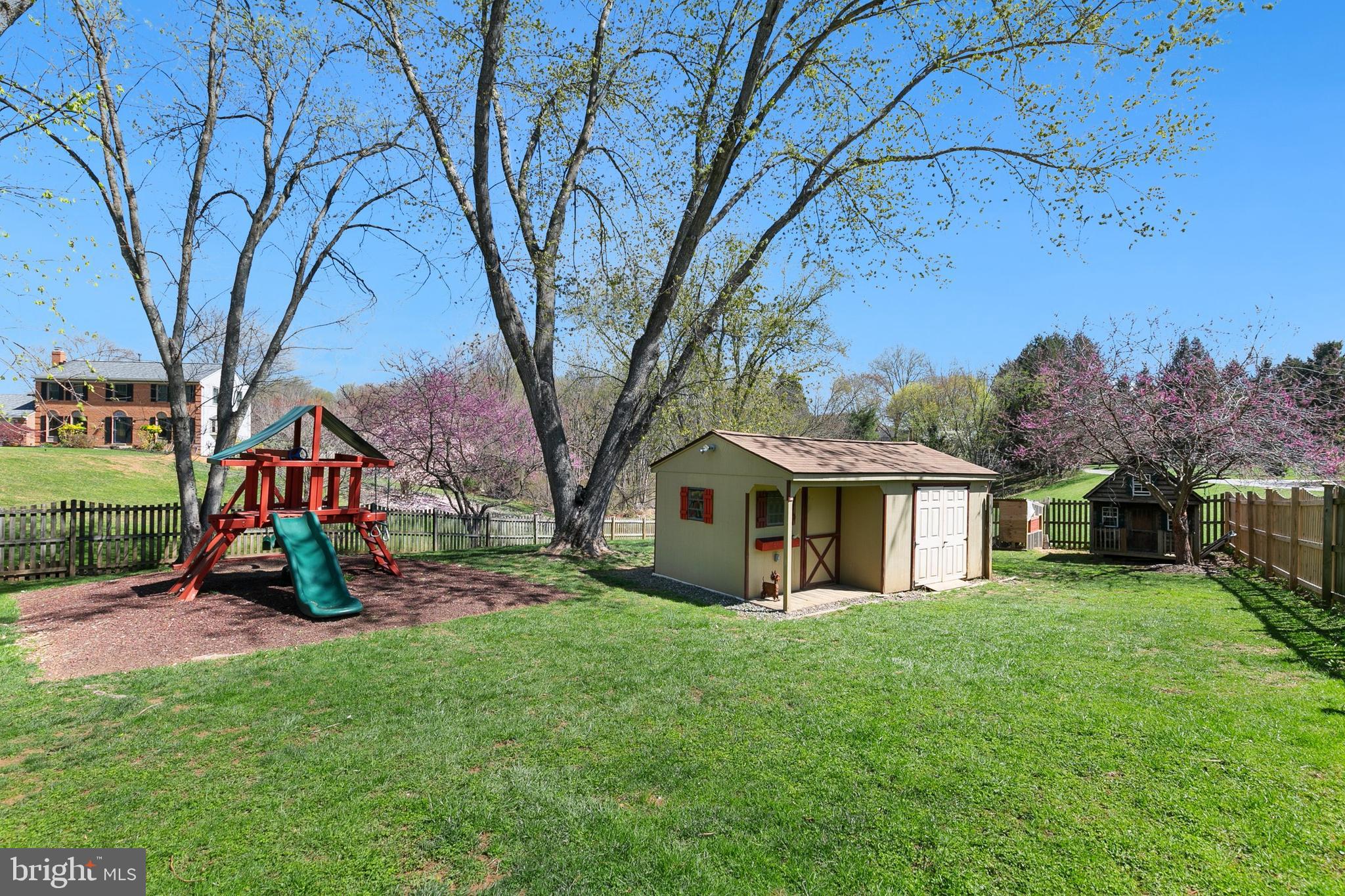 PARKSIDE - Residential