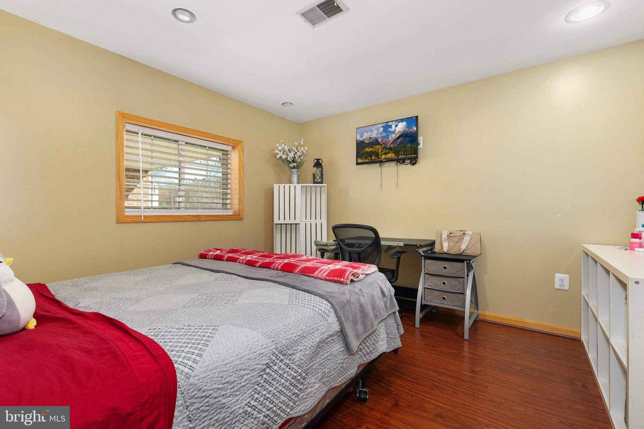 PARKSIDE - Residential