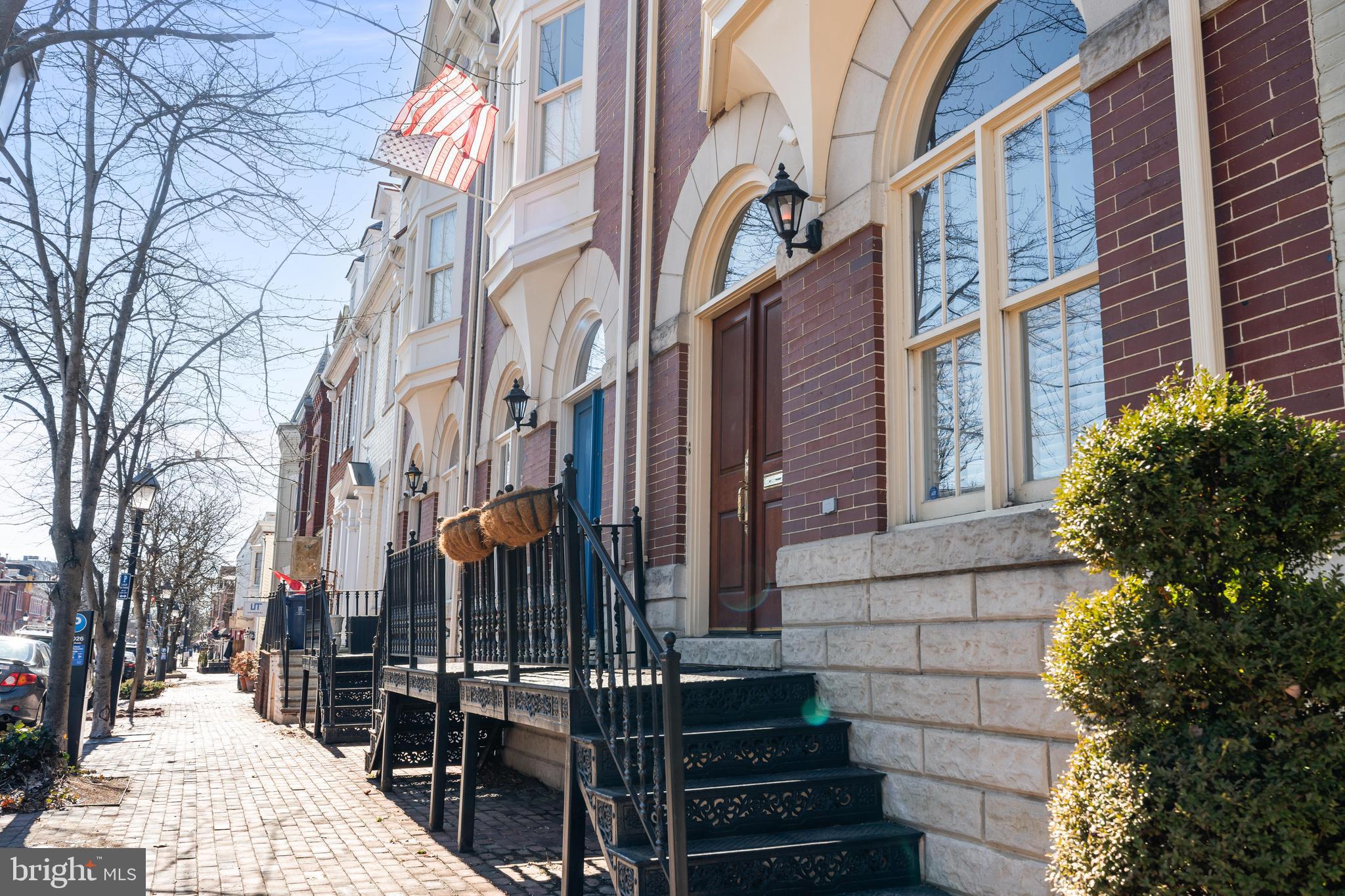 CHURCH SQUARE - Residential Lease