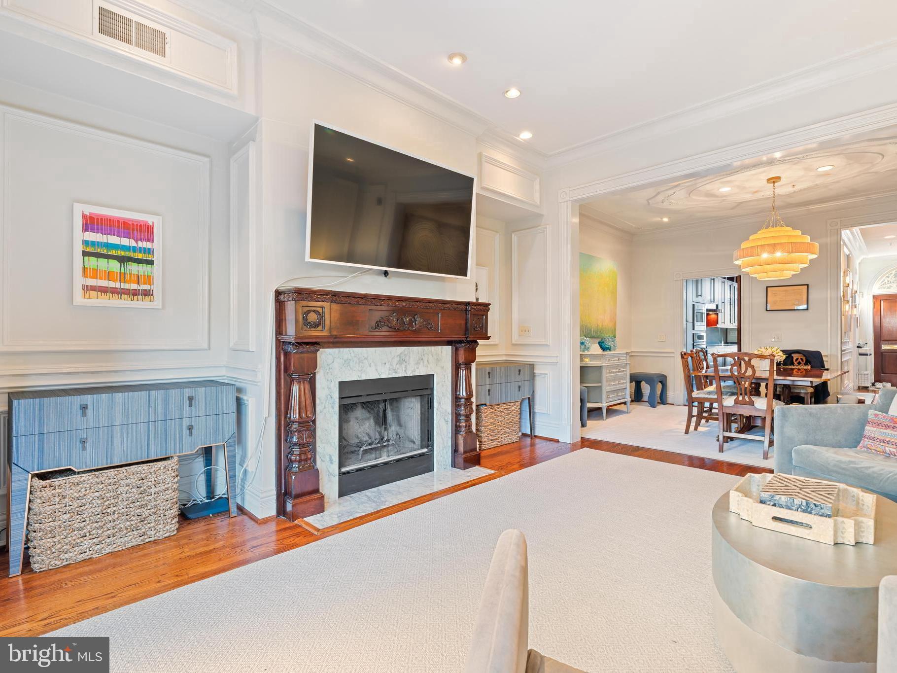 CHURCH SQUARE - Residential Lease