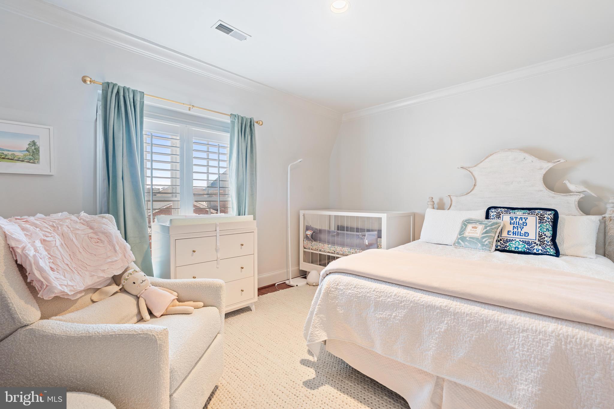 CHURCH SQUARE - Residential Lease