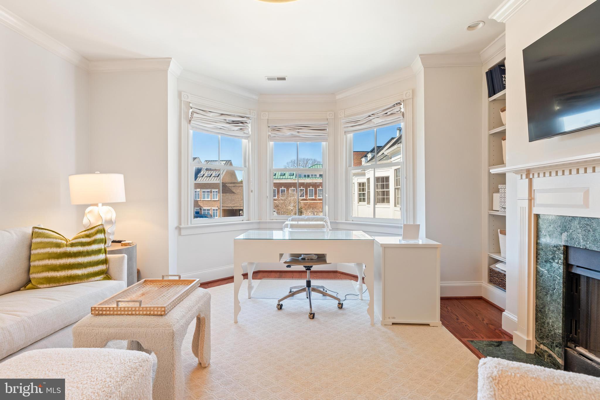 CHURCH SQUARE - Residential Lease