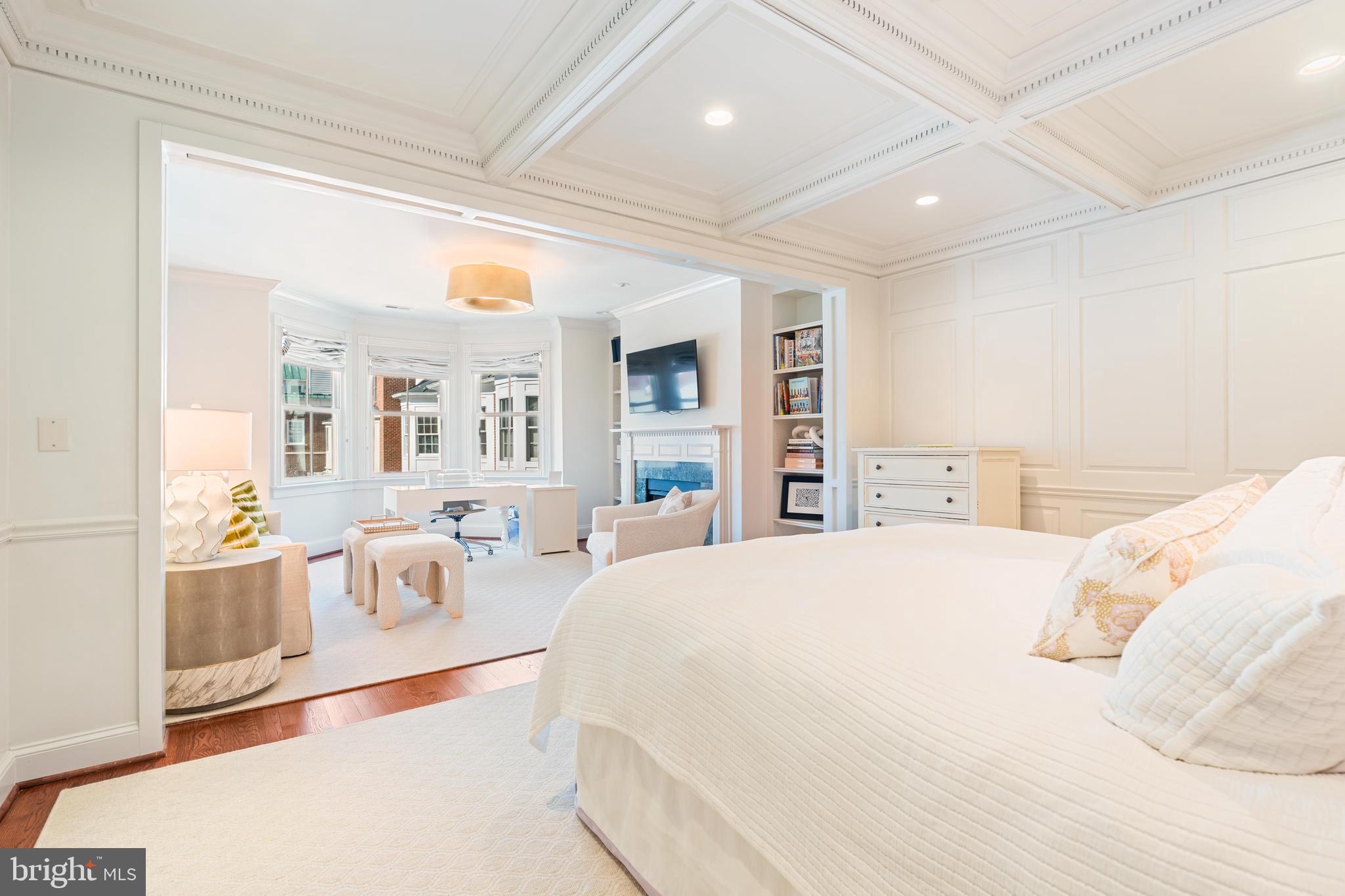 CHURCH SQUARE - Residential Lease