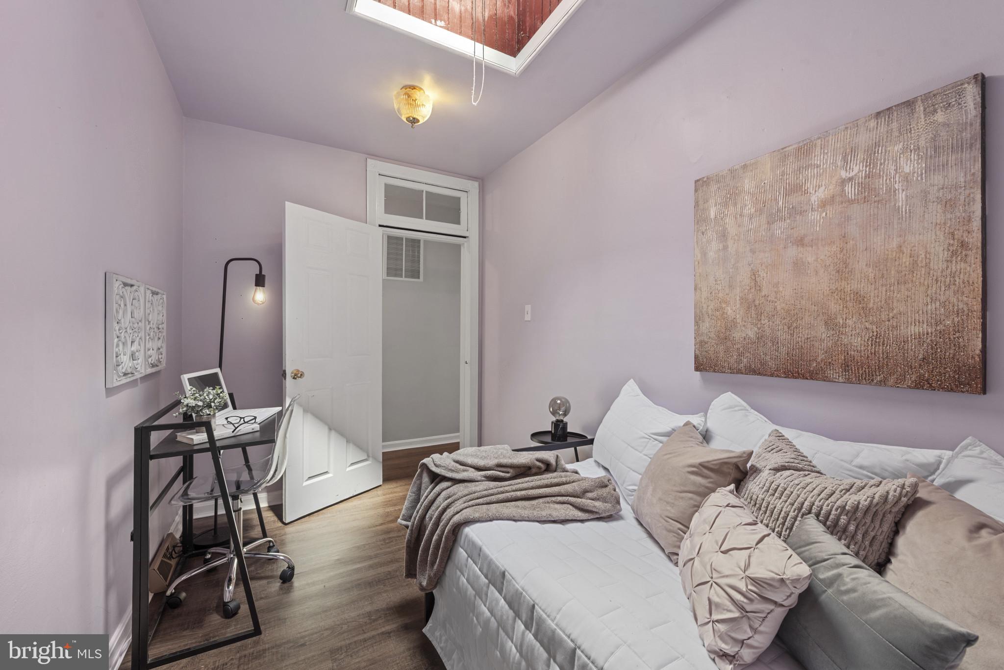 HAMPDEN HISTORIC DISTRICT - Residential