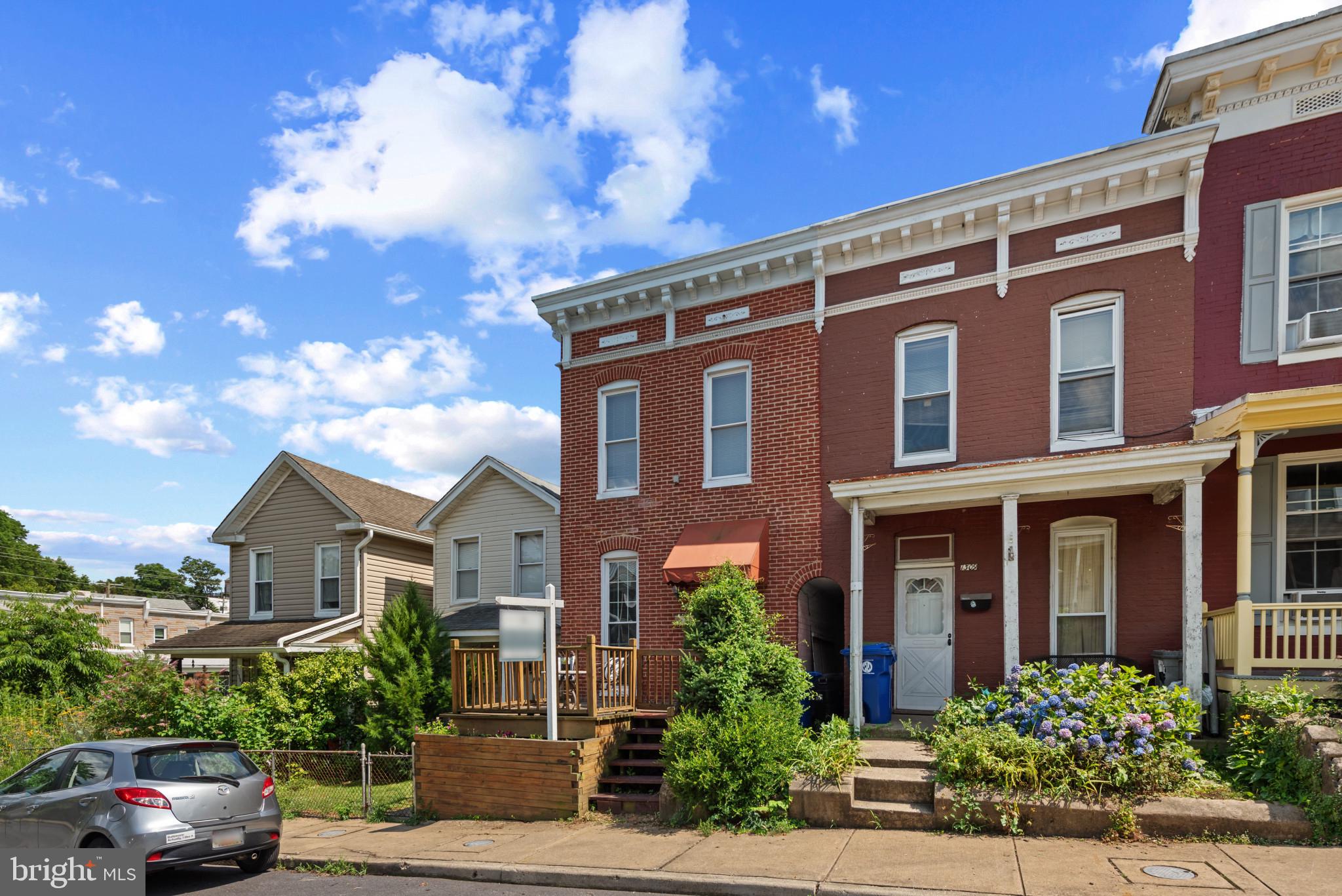HAMPDEN HISTORIC DISTRICT - Residential