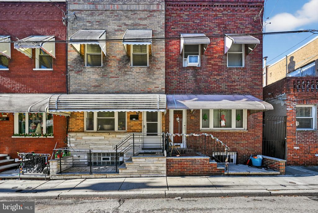 Photo of 2310 S Warnock Street, PHILADELPHIA, PA 19148 (MLS # PAPH2564986)