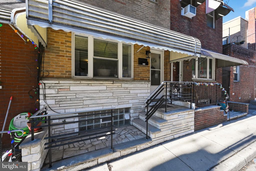 Photo of 2310 S Warnock Street, PHILADELPHIA, PA 19148 (MLS # PAPH2564986)