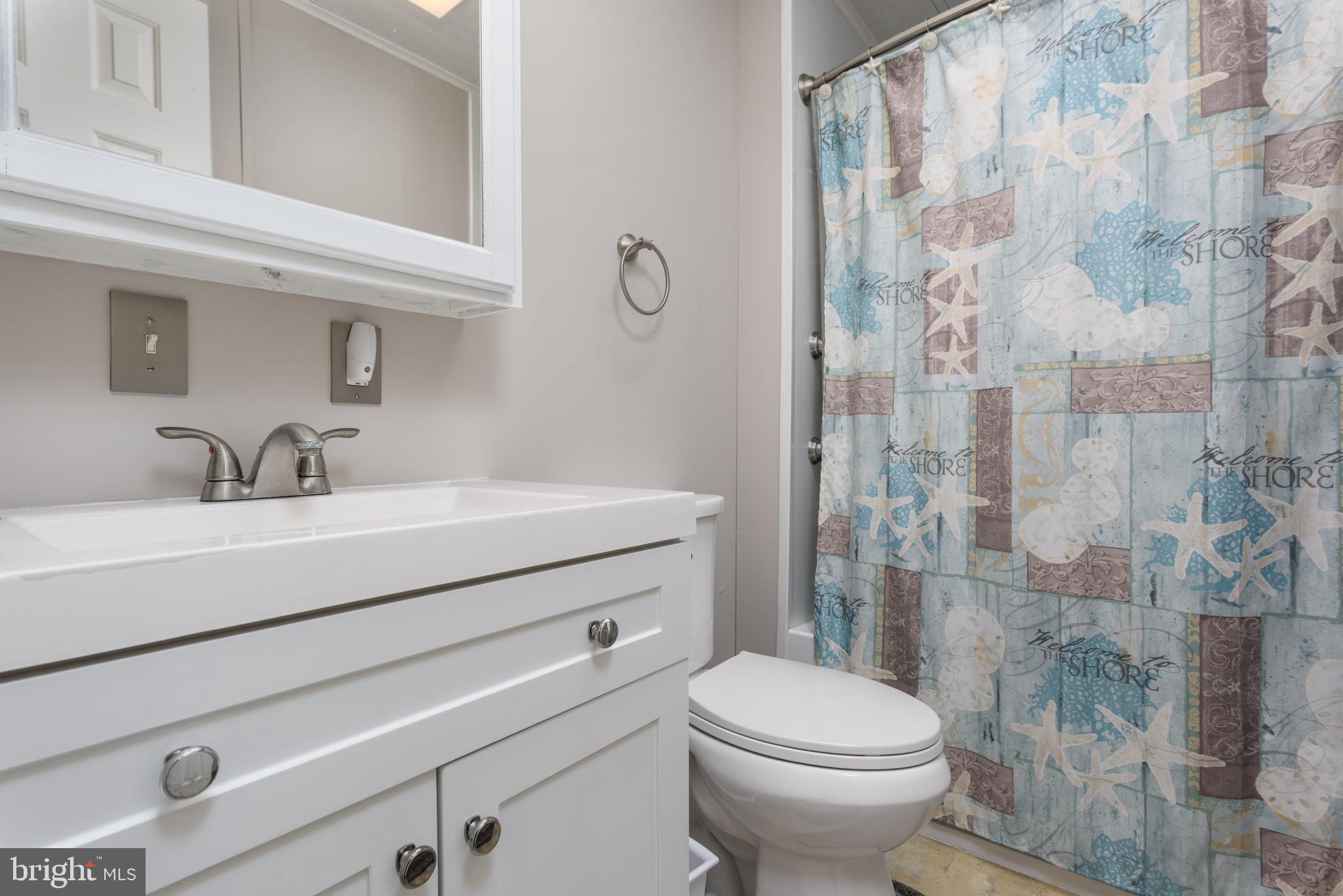 COUNTRY MANOR - Residential