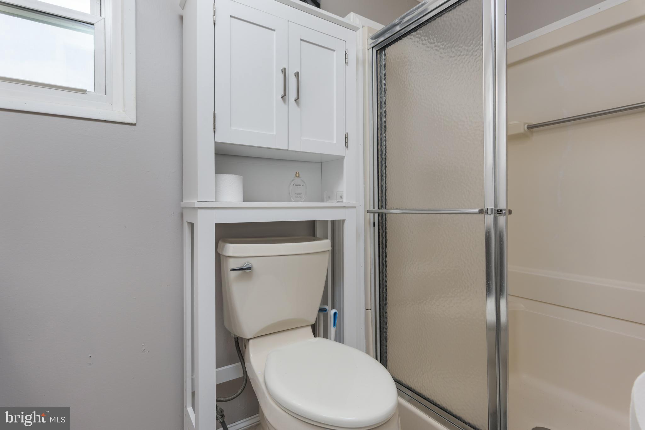 COUNTRY MANOR - Residential