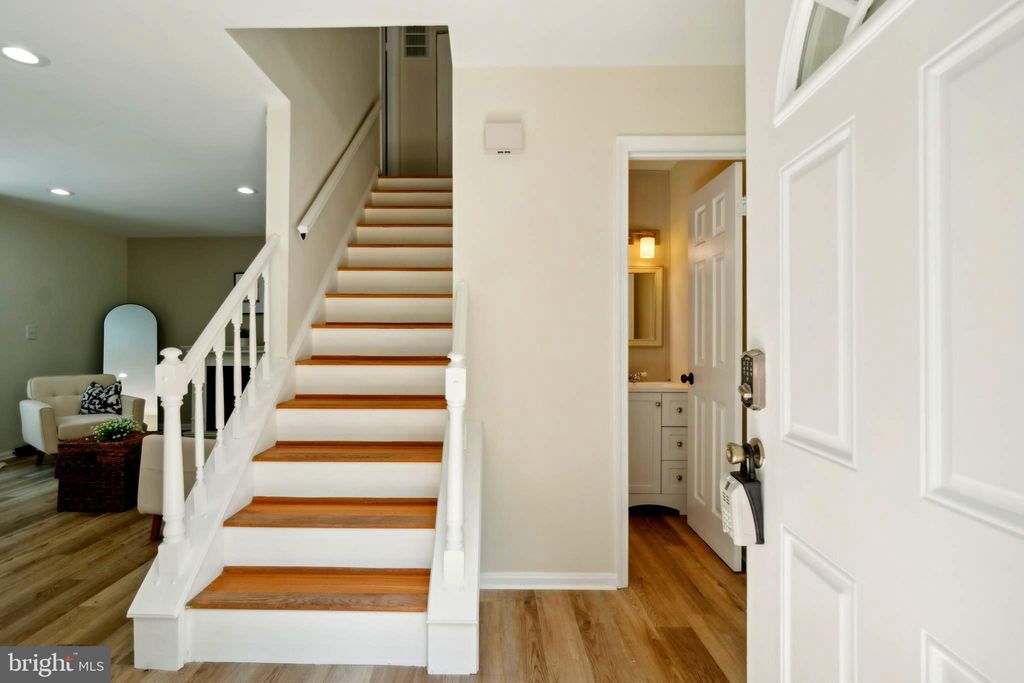 Photo of 20 Big Acre Square #22-10, Gaithersburg, MD 20878 (MLS # MDMC2142350)