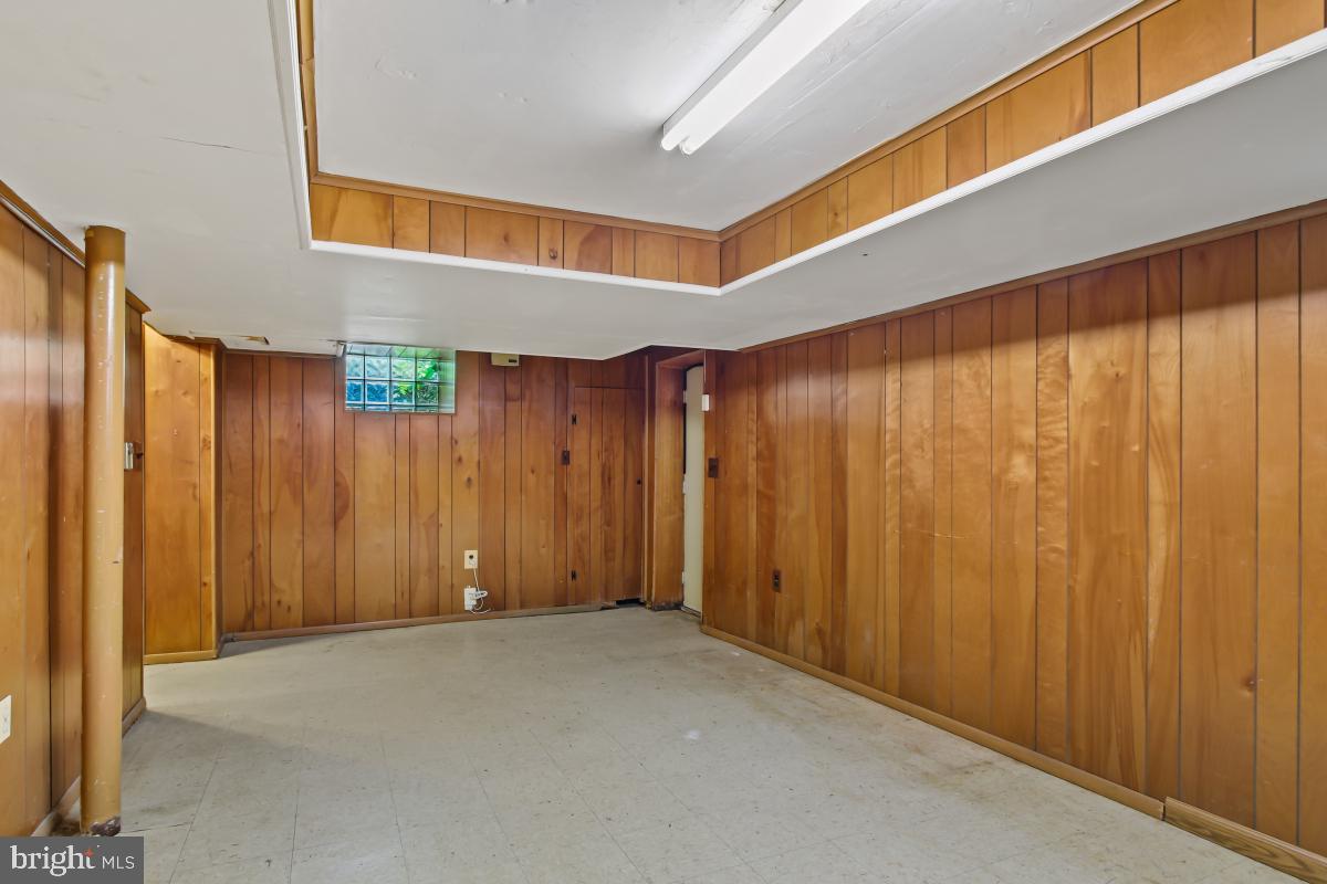 GREENWICH FOREST - Residential