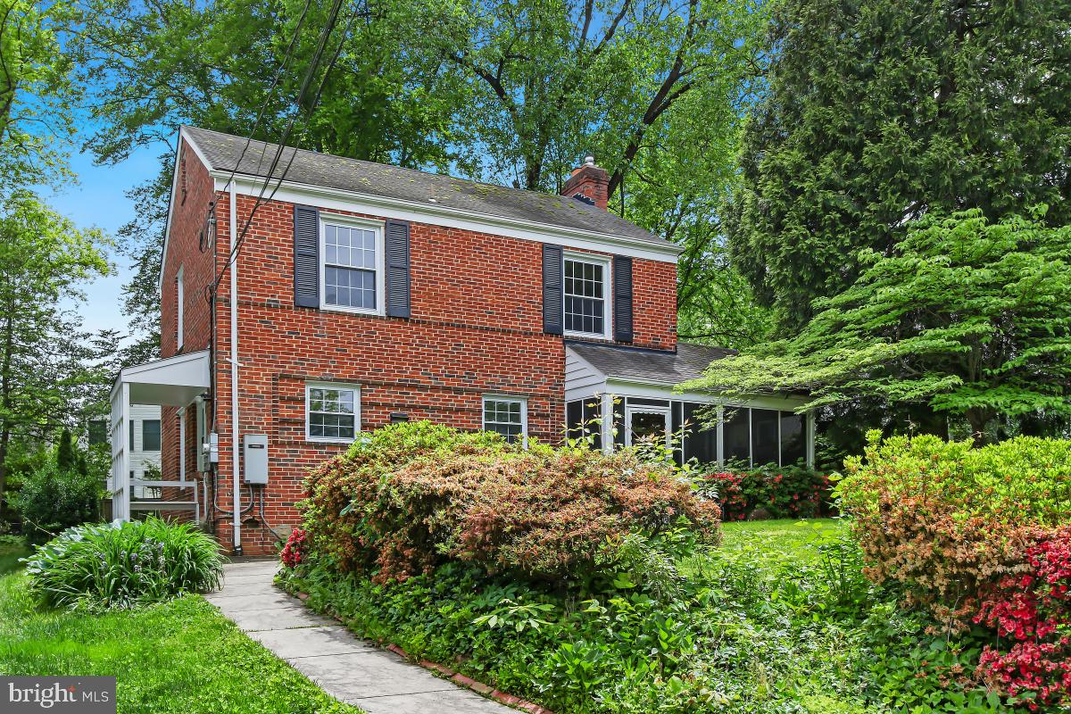 GREENWICH FOREST - Residential