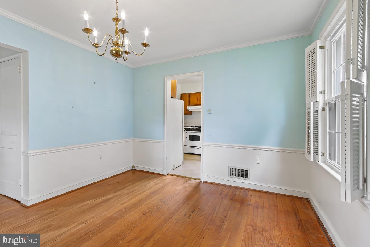 GREENWICH FOREST - Residential