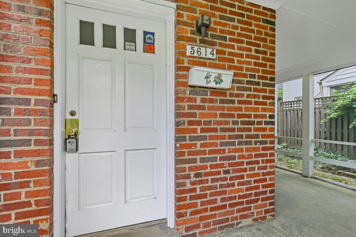 GREENWICH FOREST - Residential