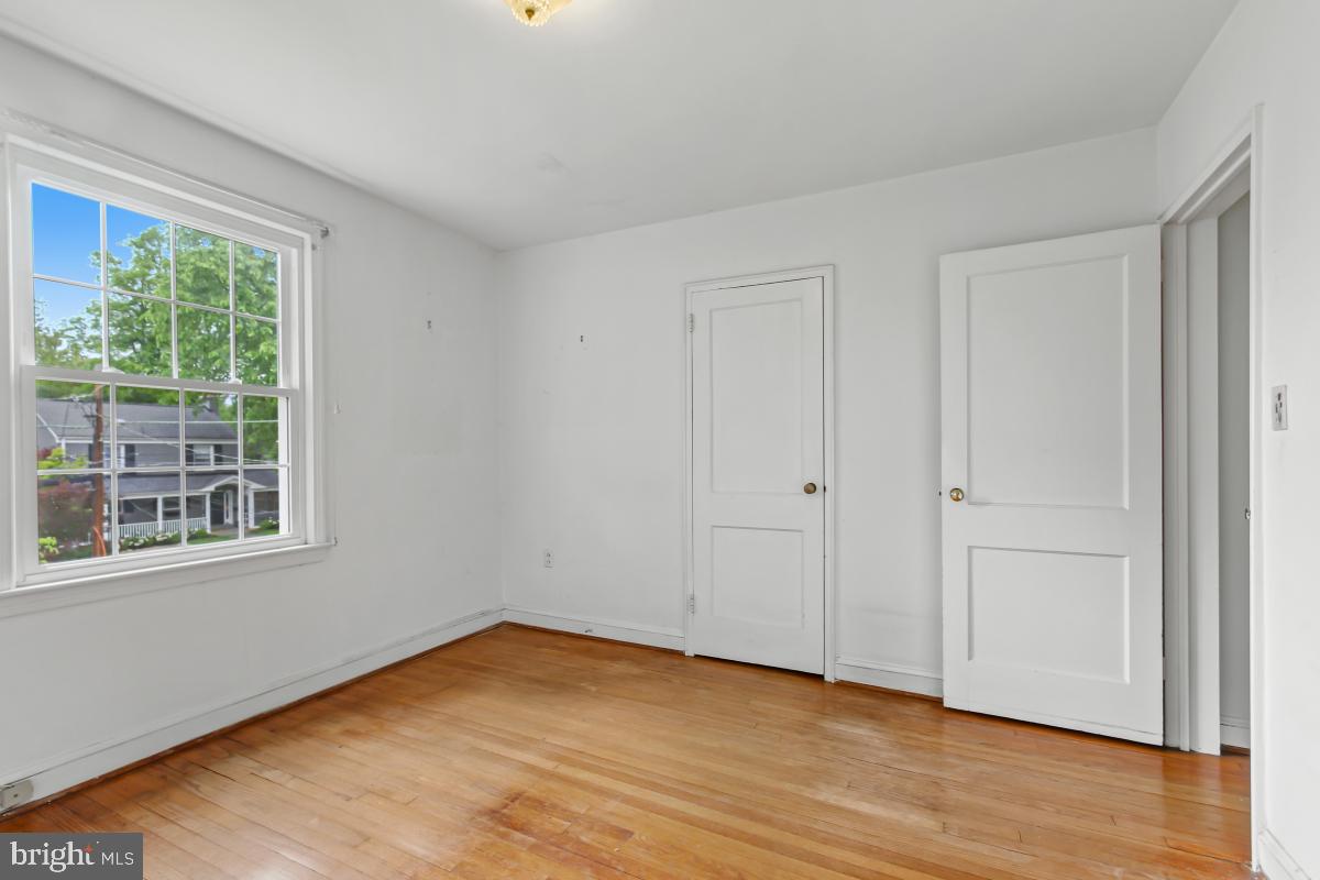 GREENWICH FOREST - Residential