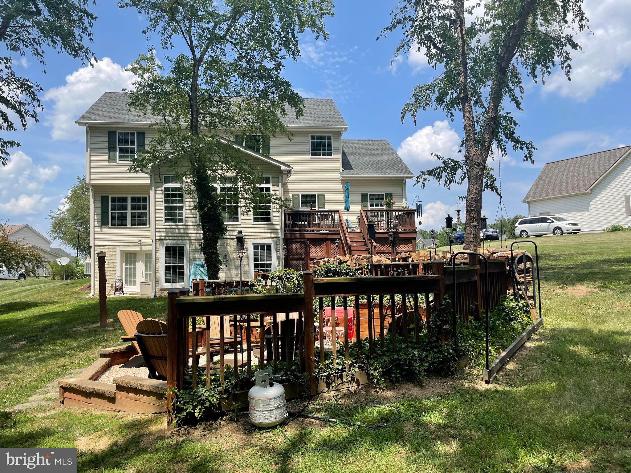 BROOKFIELD - Residential