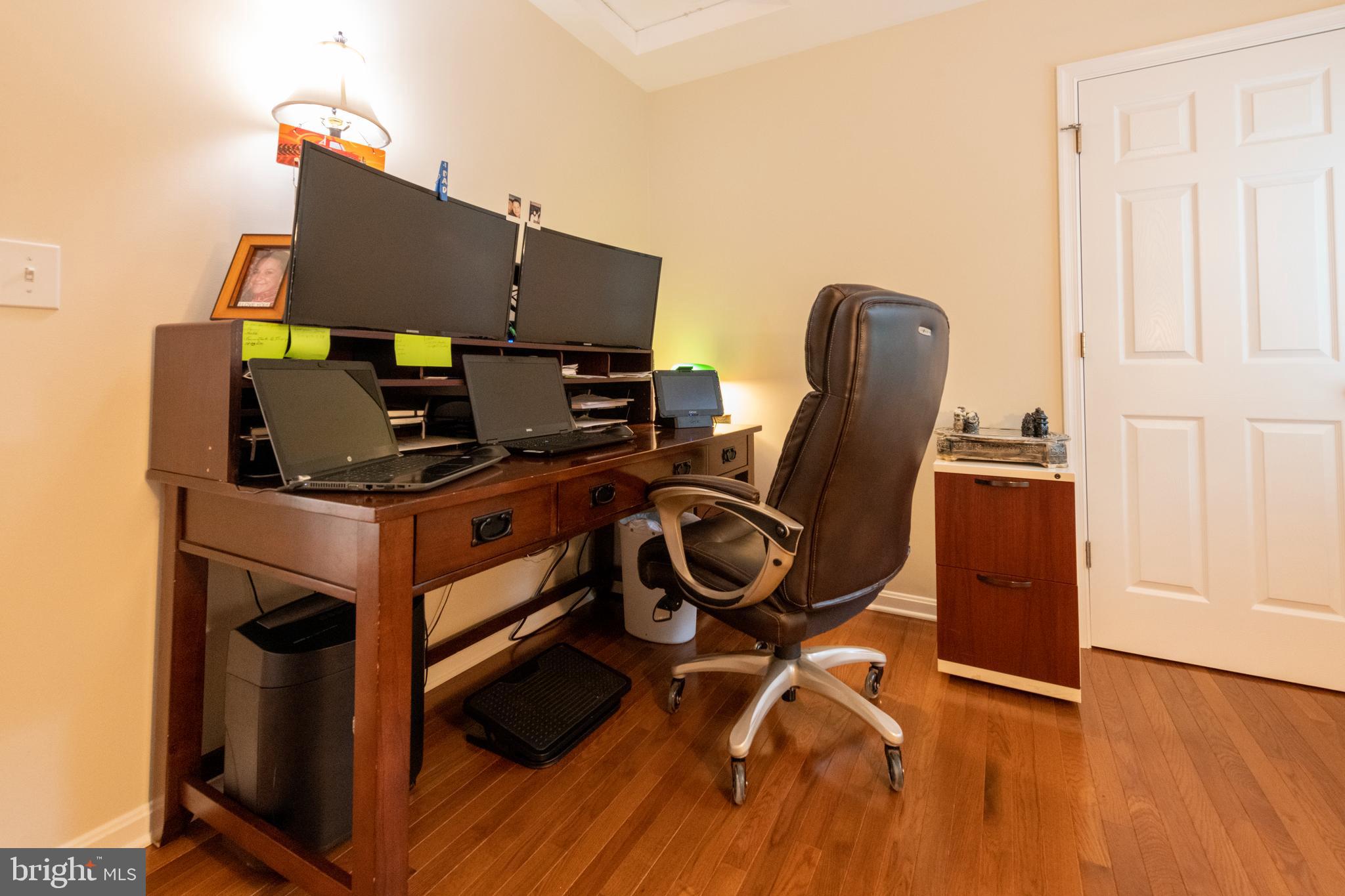 BROOKFIELD - Residential