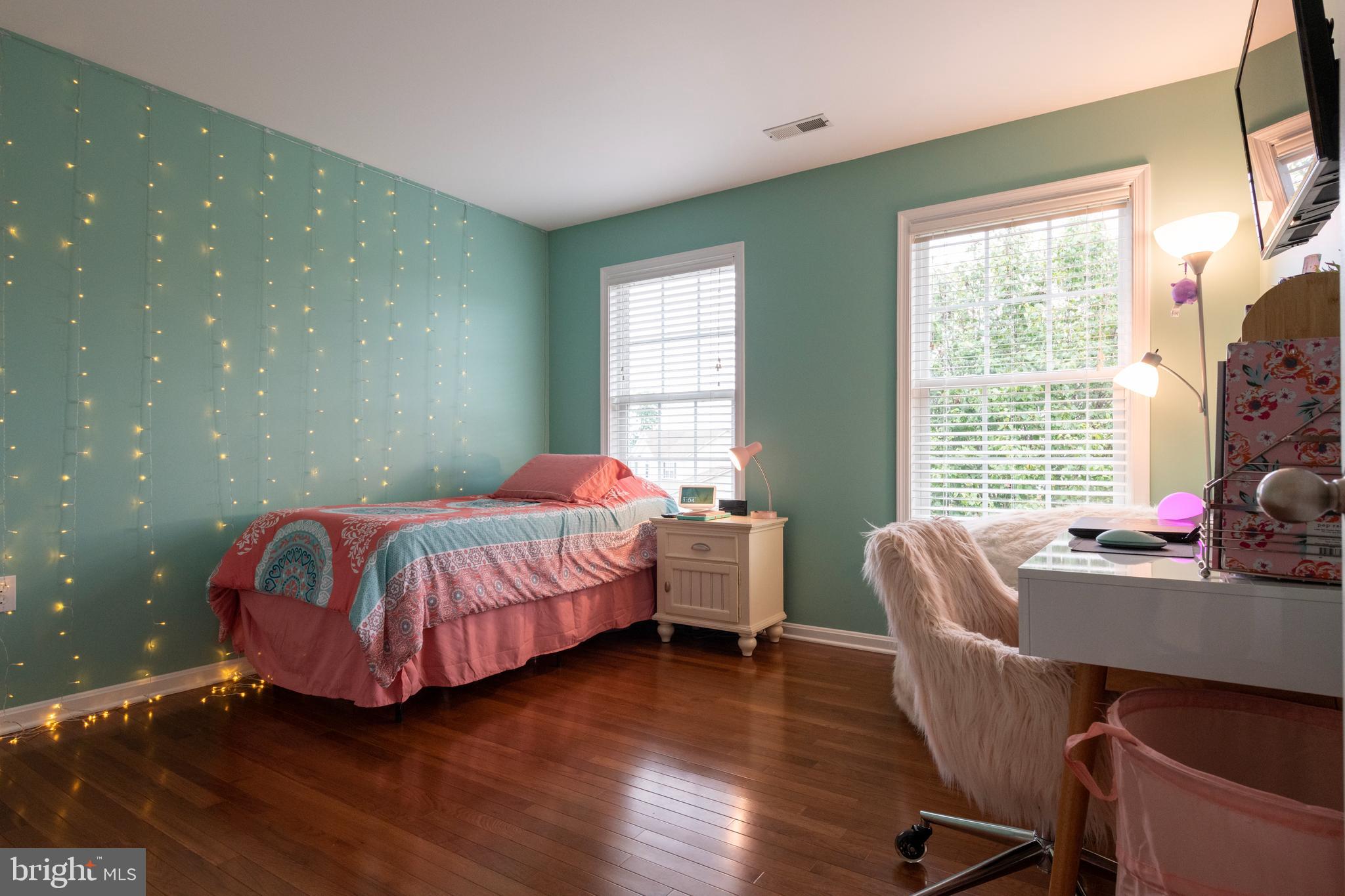 BROOKFIELD - Residential