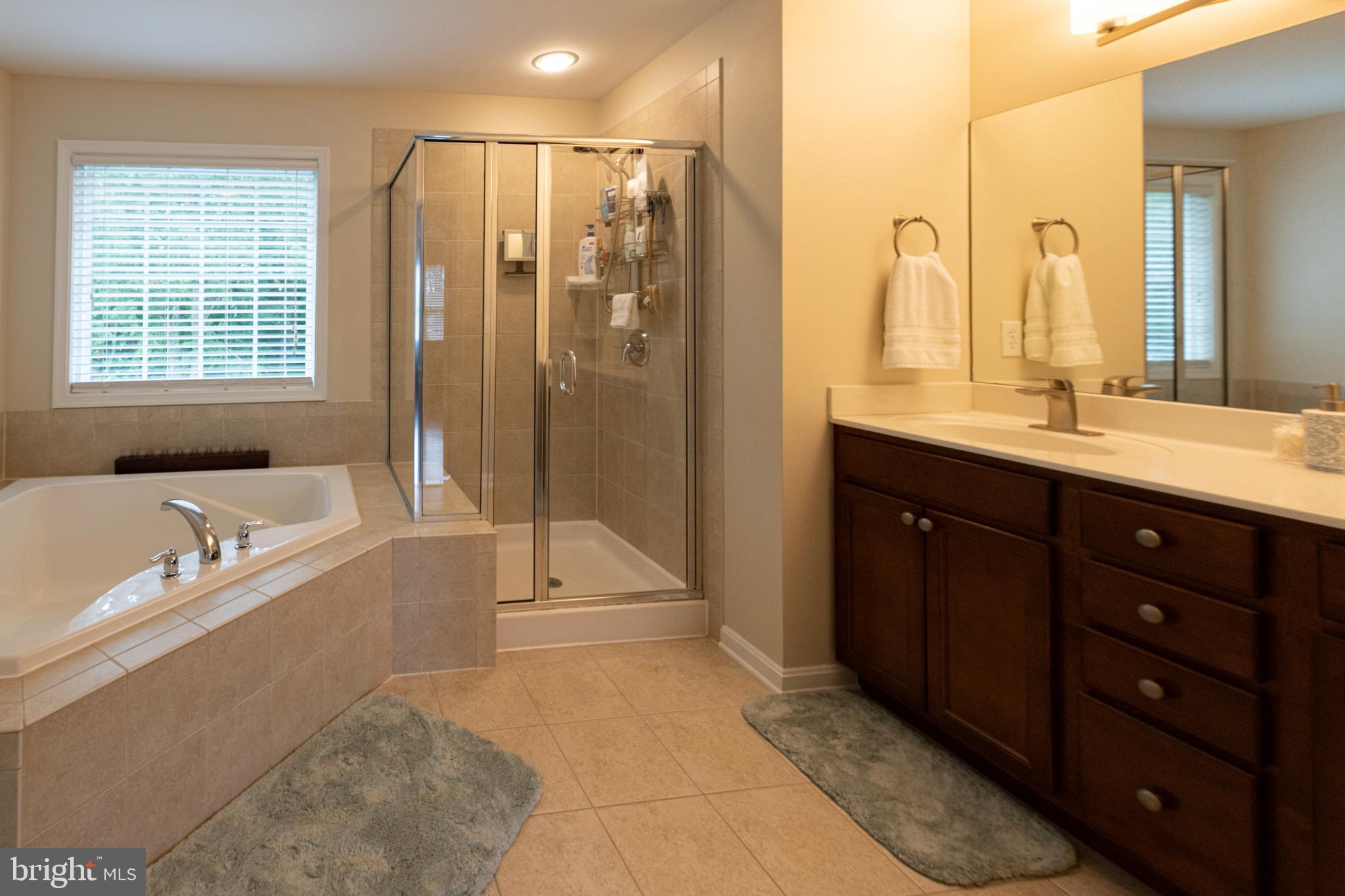 BROOKFIELD - Residential