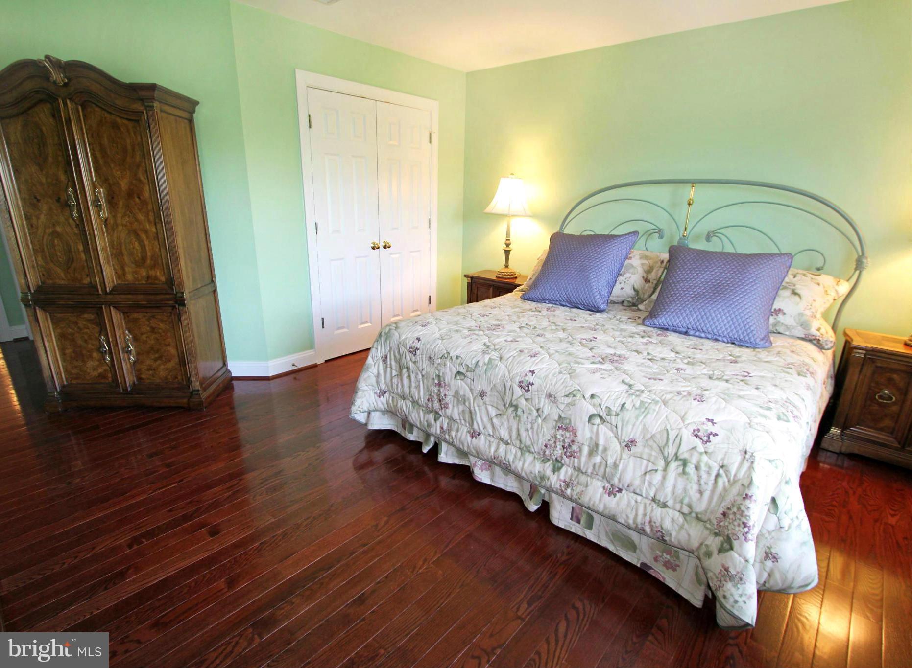 TODD LAKES - Residential