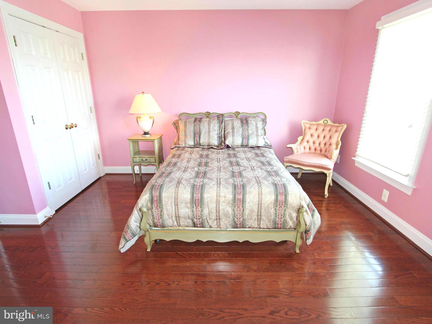 TODD LAKES - Residential