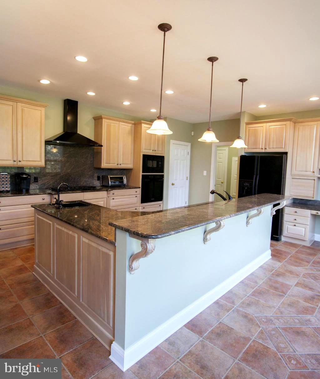 TODD LAKES - Residential