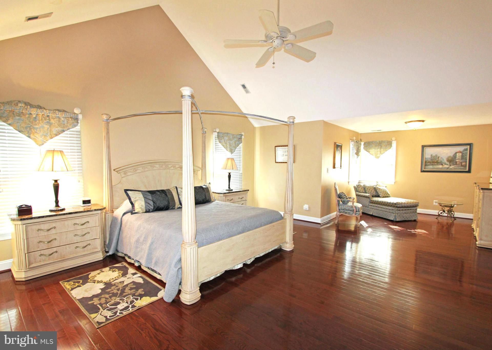 TODD LAKES - Residential